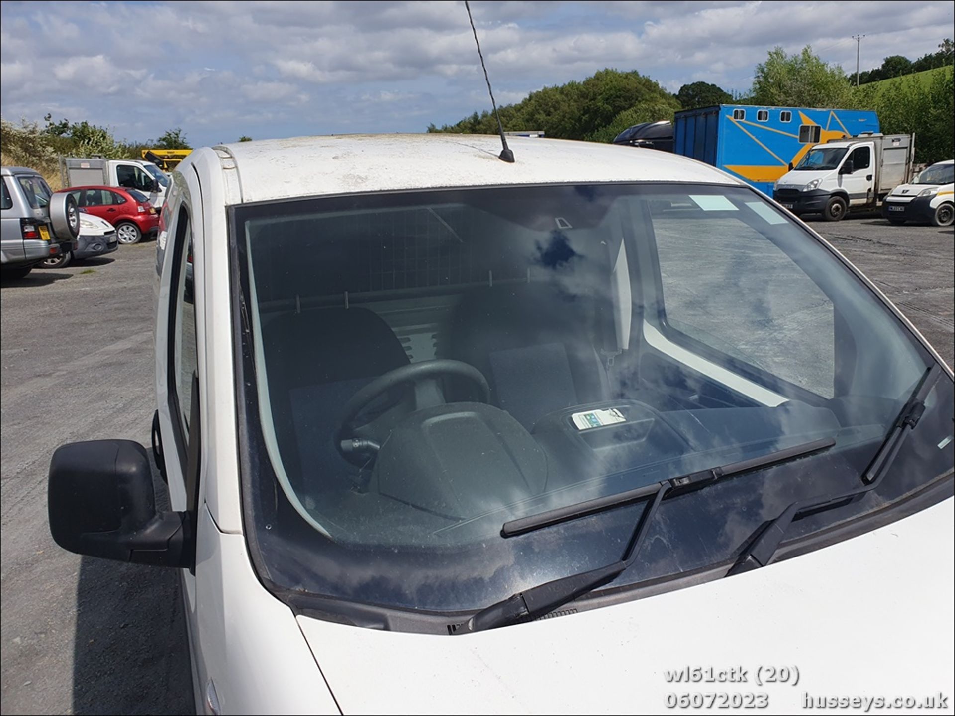 11/61 PEUGEOT BIPPER SE HDI - 1248cc 5dr Van (White, 83k) - Image 20 of 41