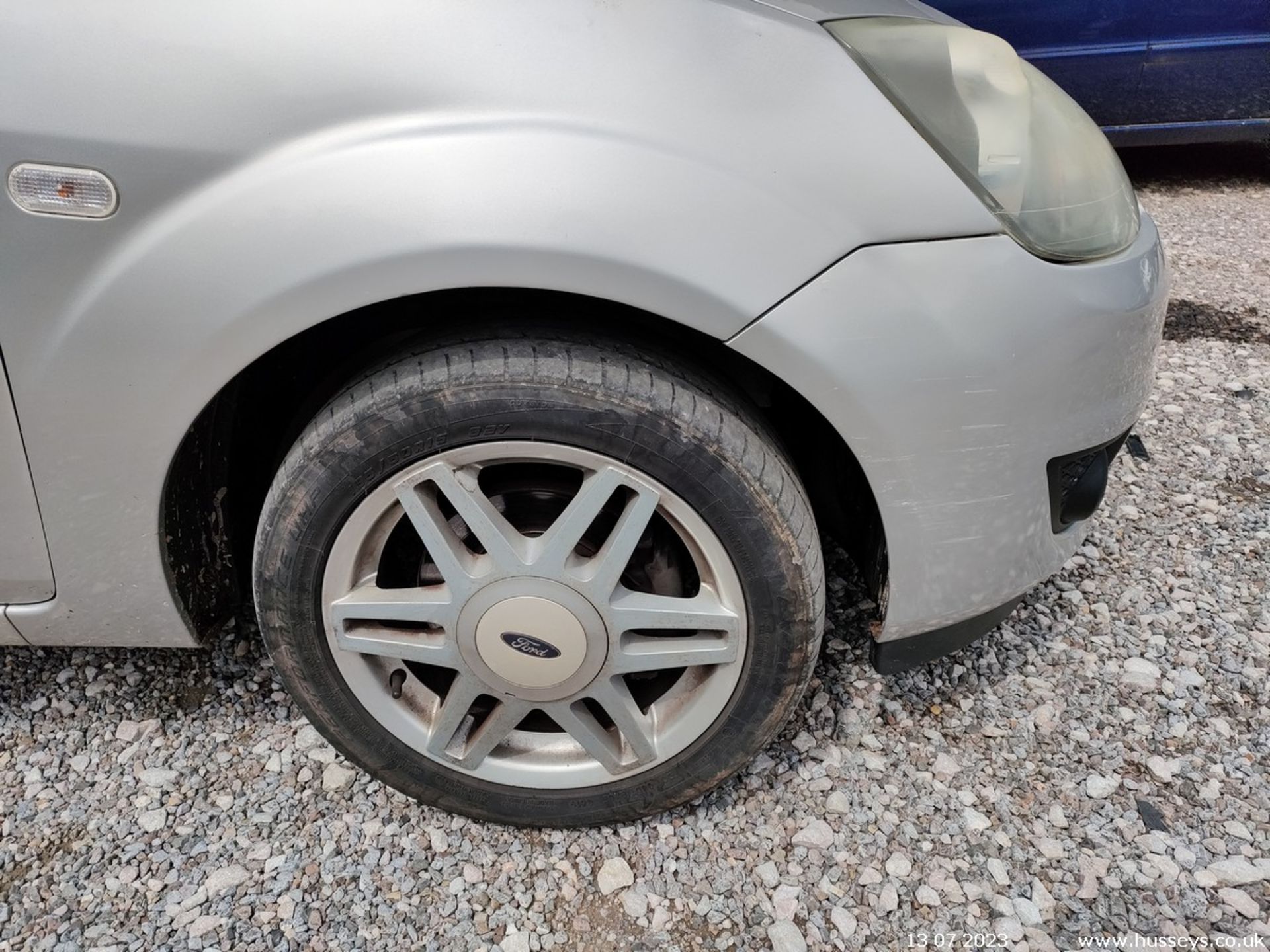 08/57 FORD FIESTA ZETEC CLIMATE S-A - 1388cc 5dr Hatchback (Silver, 43k) - Image 3 of 34