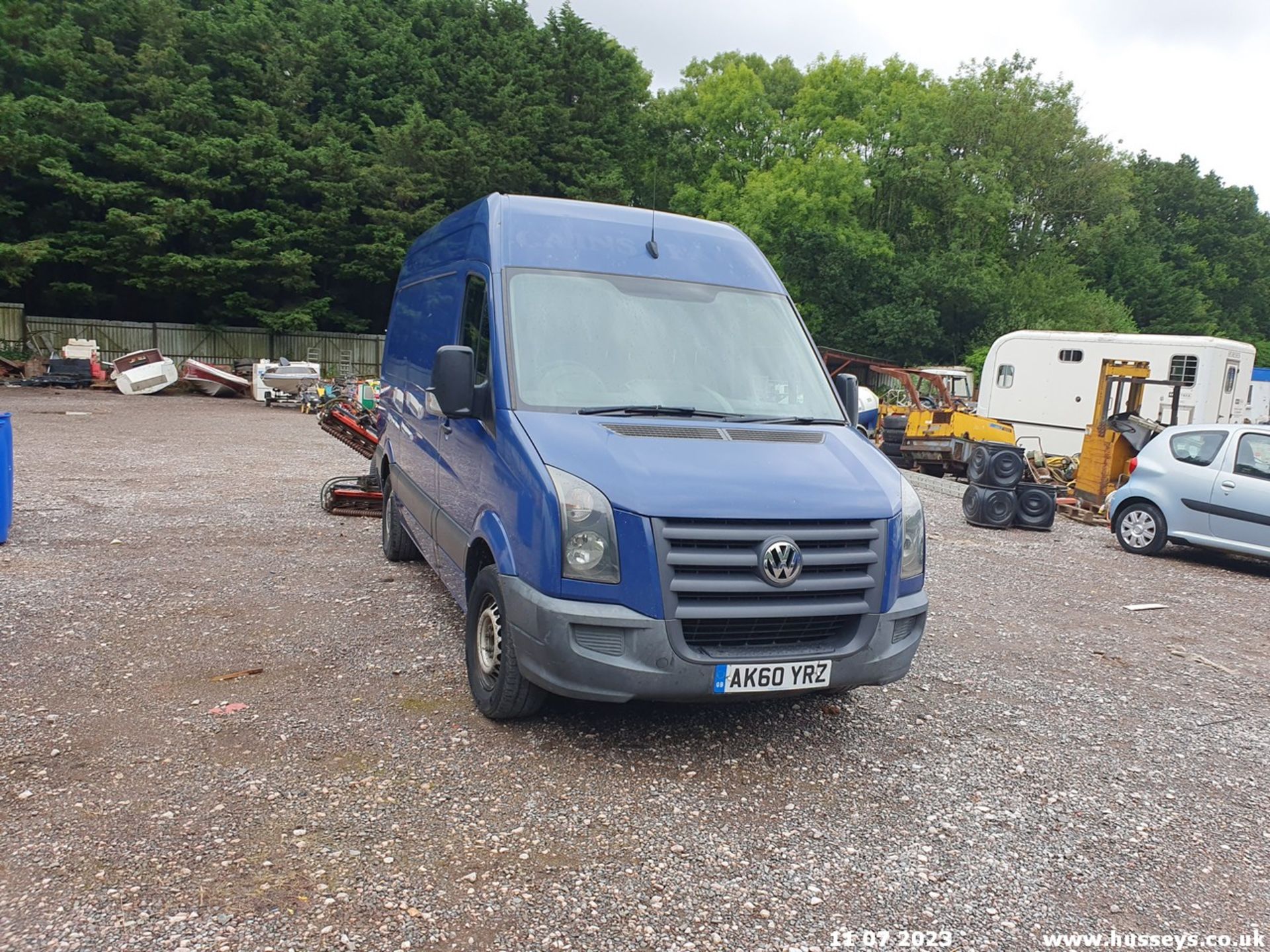 10/60 VOLKSWAGEN CRAFTER 35 BLUE TDI 108 M - 2461cc 5dr Van (Blue) - Image 11 of 44