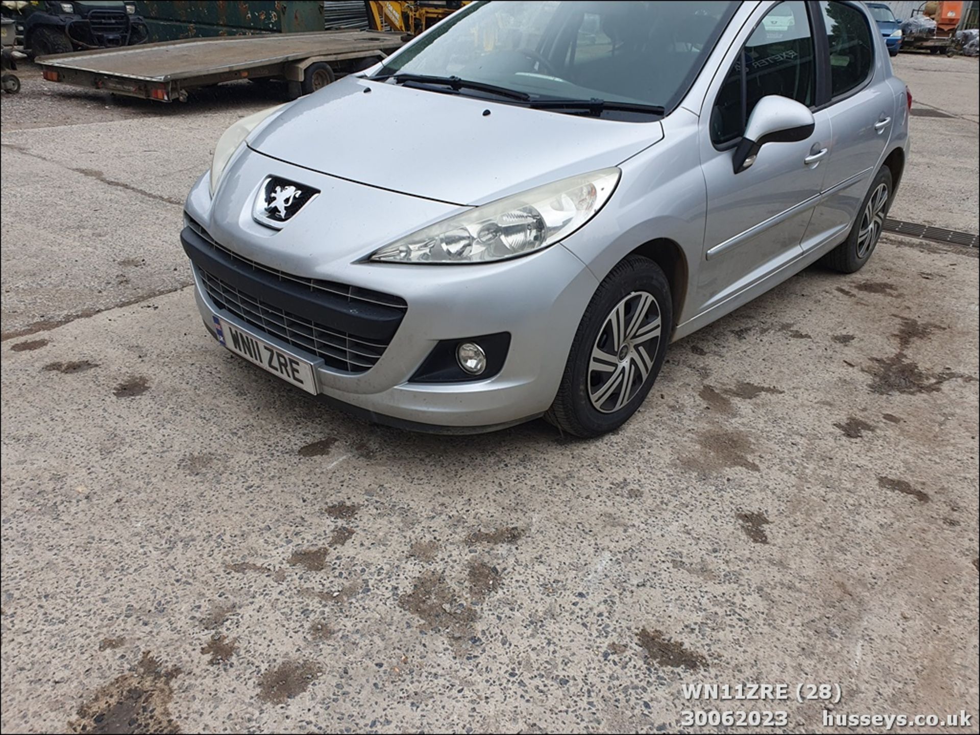 11/11 PEUGEOT 207 ACTIVE HDI - 1398cc 5dr Hatchback (Silver, 114k) - Image 28 of 47