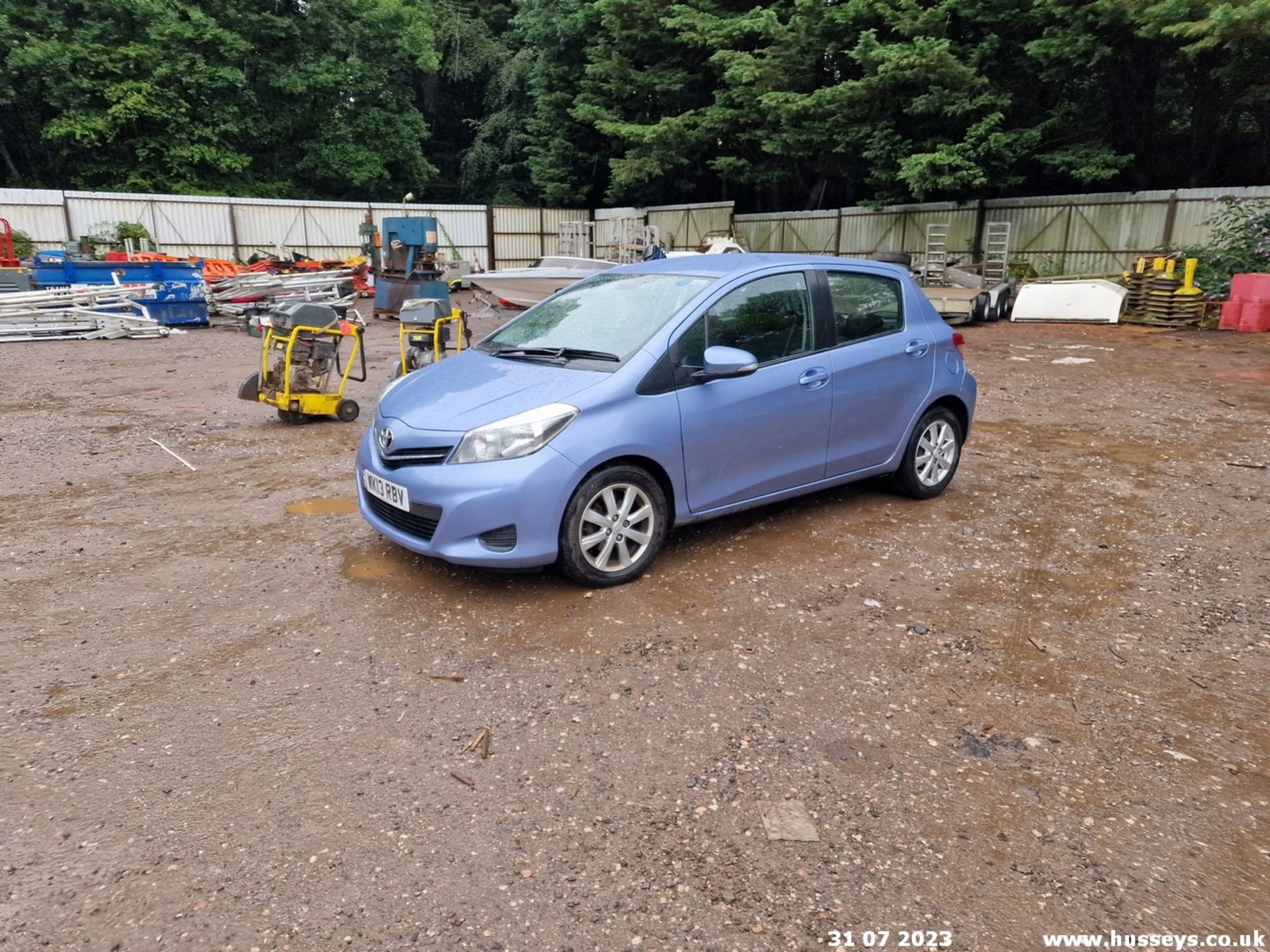 13/13 TOYOTA YARIS TR D-4D - 1364cc 5dr Hatchback (Blue, 86k) - Image 4 of 50