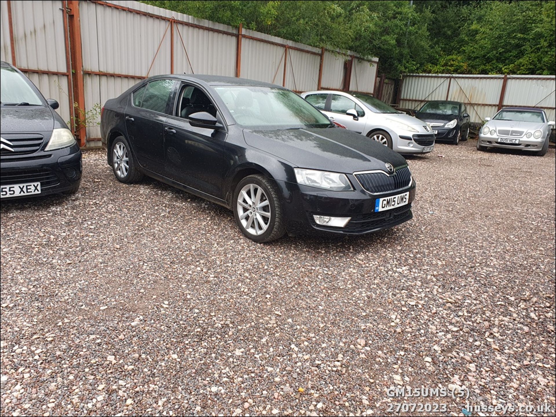 15/15 SKODA OCTAVIA ELEGANCE TDI CR - 1598cc 5dr Hatchback (Black, 108k) - Image 6 of 46