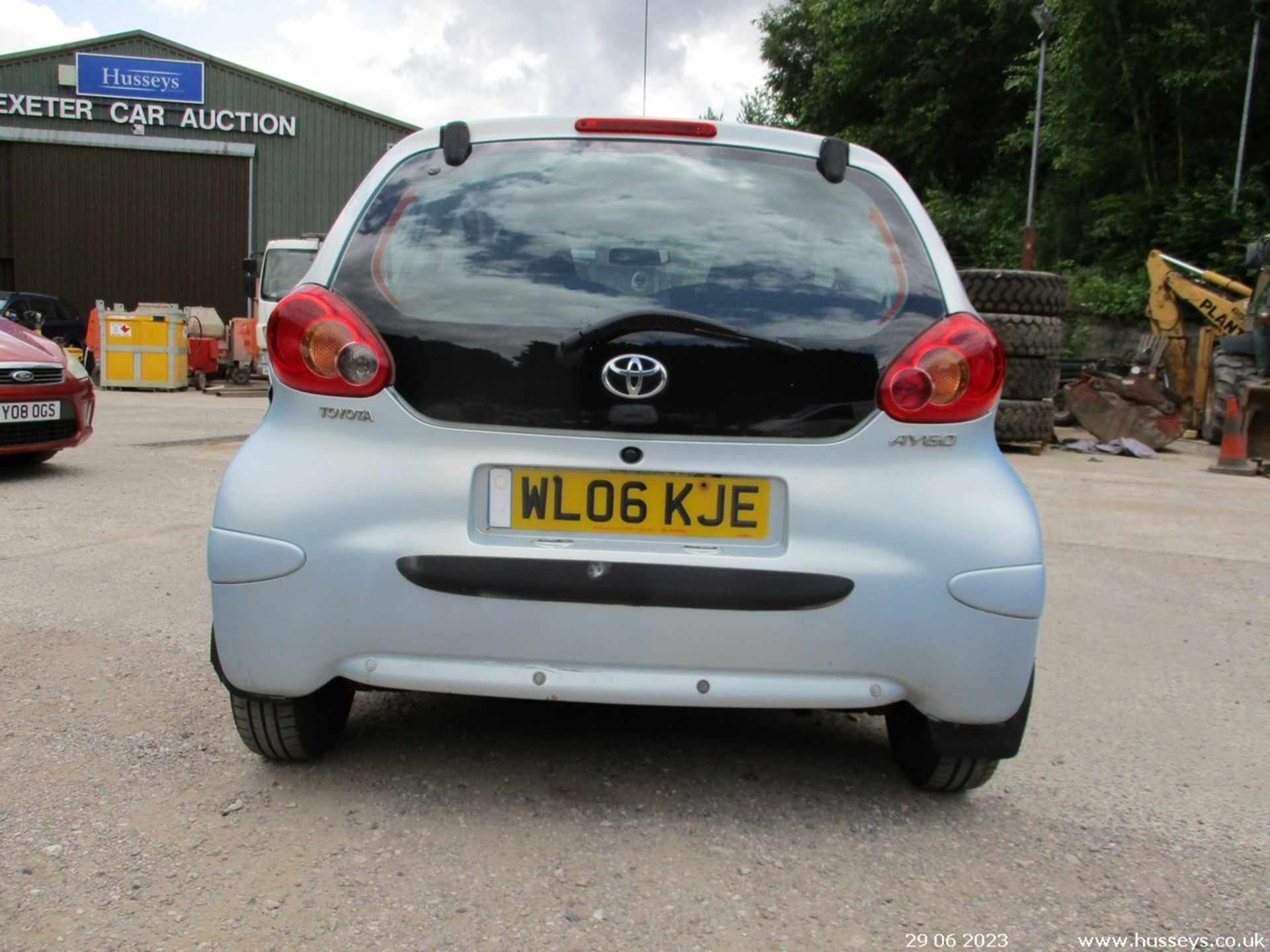 06/06 TOYOTA AYGO+ D-4D - 1364cc 3dr Hatchback (Blue) - Image 11 of 20