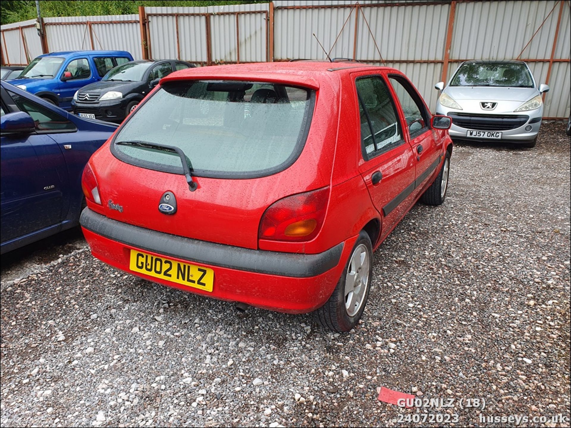 02/02 FORD FIESTA FREESTYLE - 1242cc 3dr Hatchback (Red) - Image 18 of 42