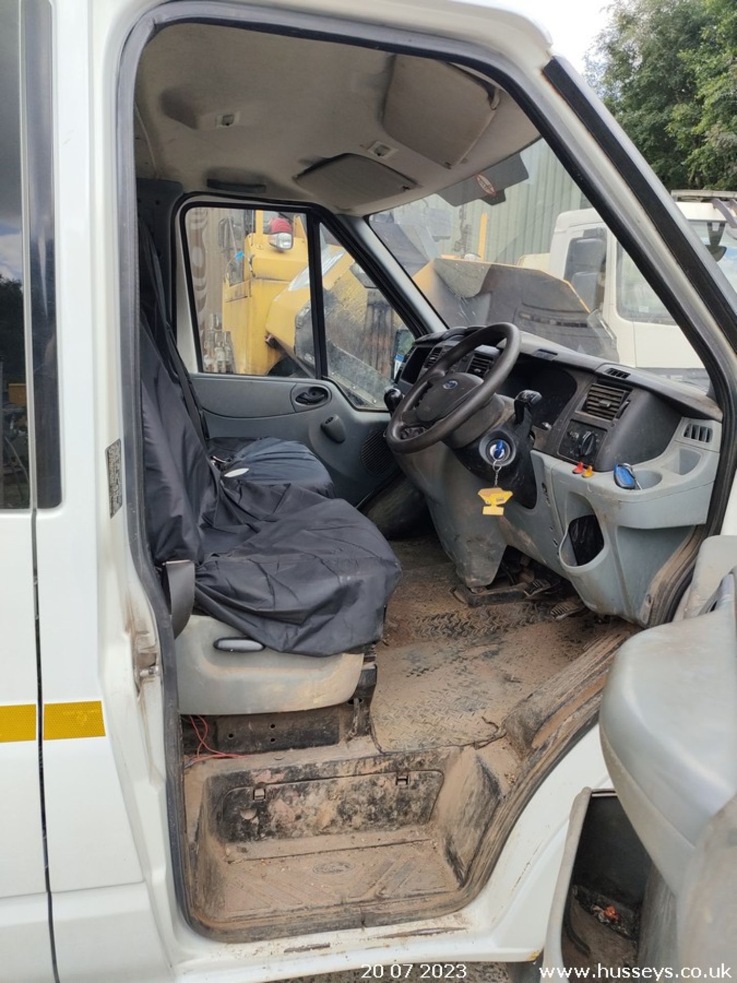 09/09 FORD TRANSIT 140 T350M D/C RWD - 2402cc 4dr (White, 153k) - Image 21 of 29