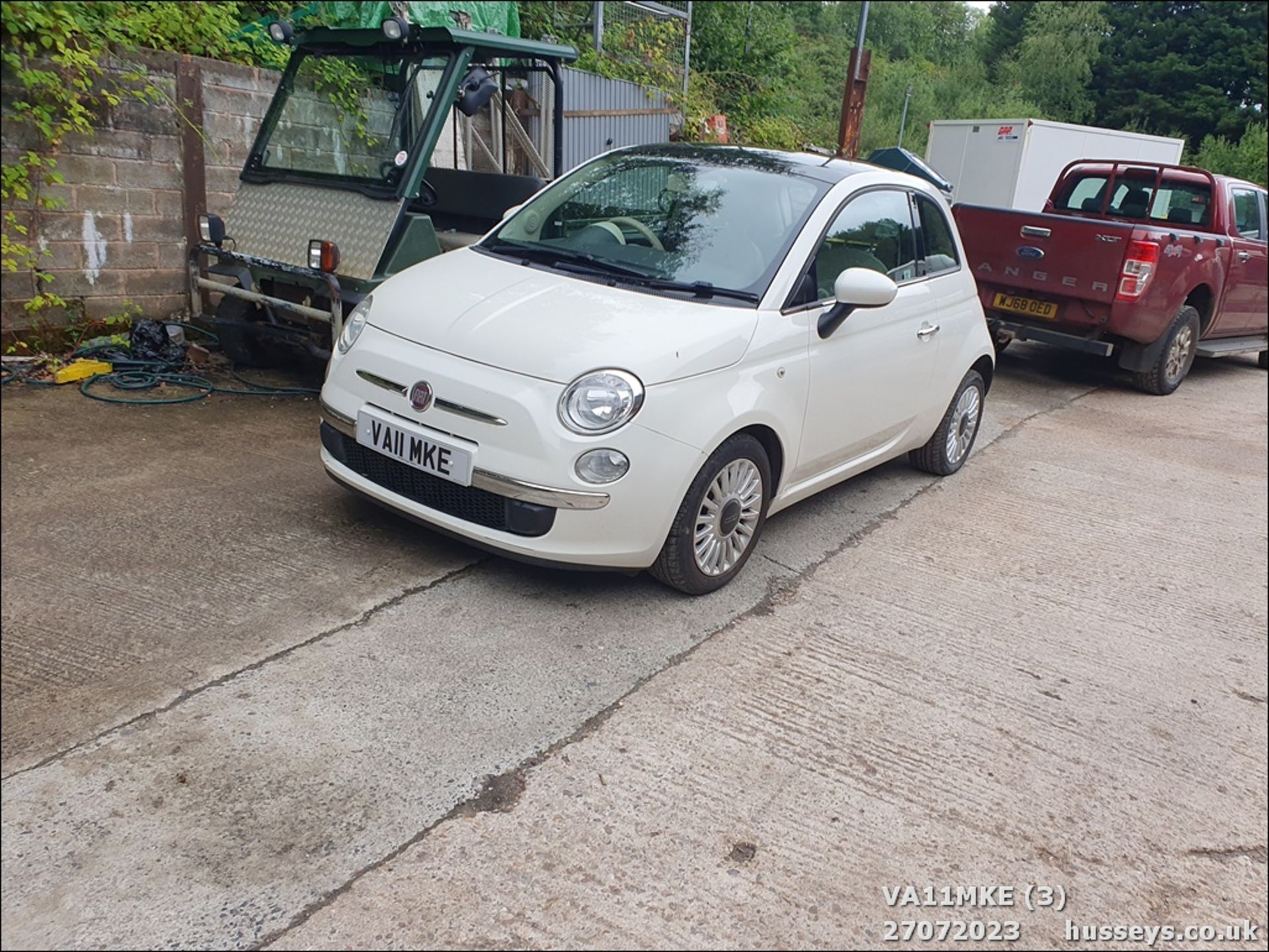 11/11 FIAT 500 LOUNGE - 875cc 3dr Hatchback (White, 45k) - Image 4 of 51