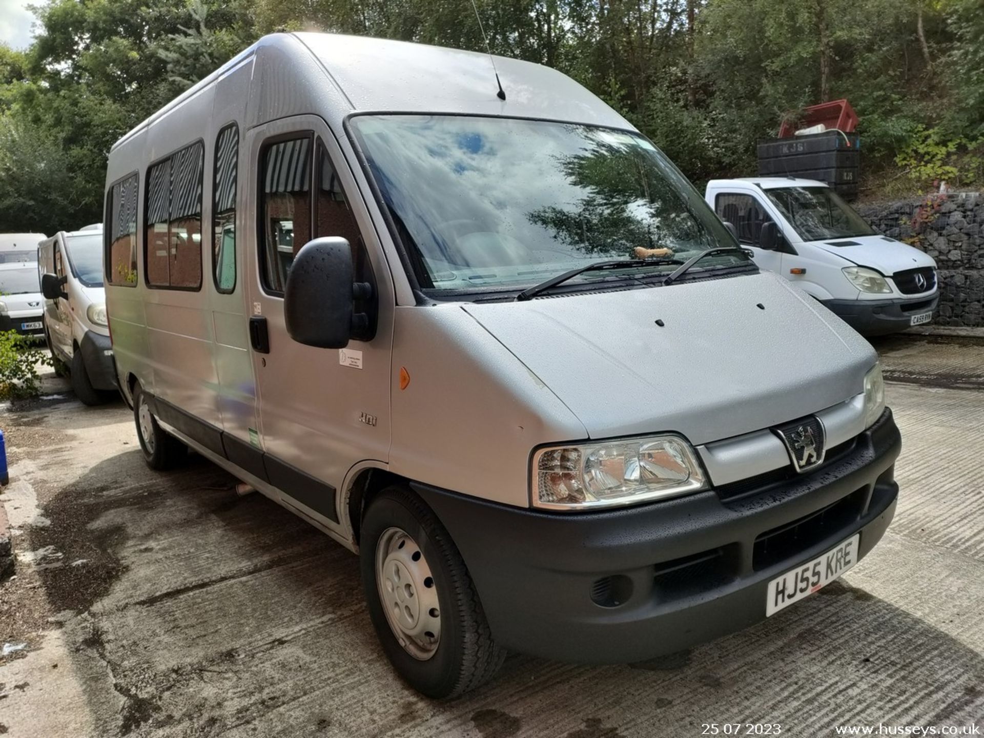 05/55 PEUGEOT BOXER 350 LX LWB HDI - 2800cc Minibus (Silver, 80k) - Image 29 of 43