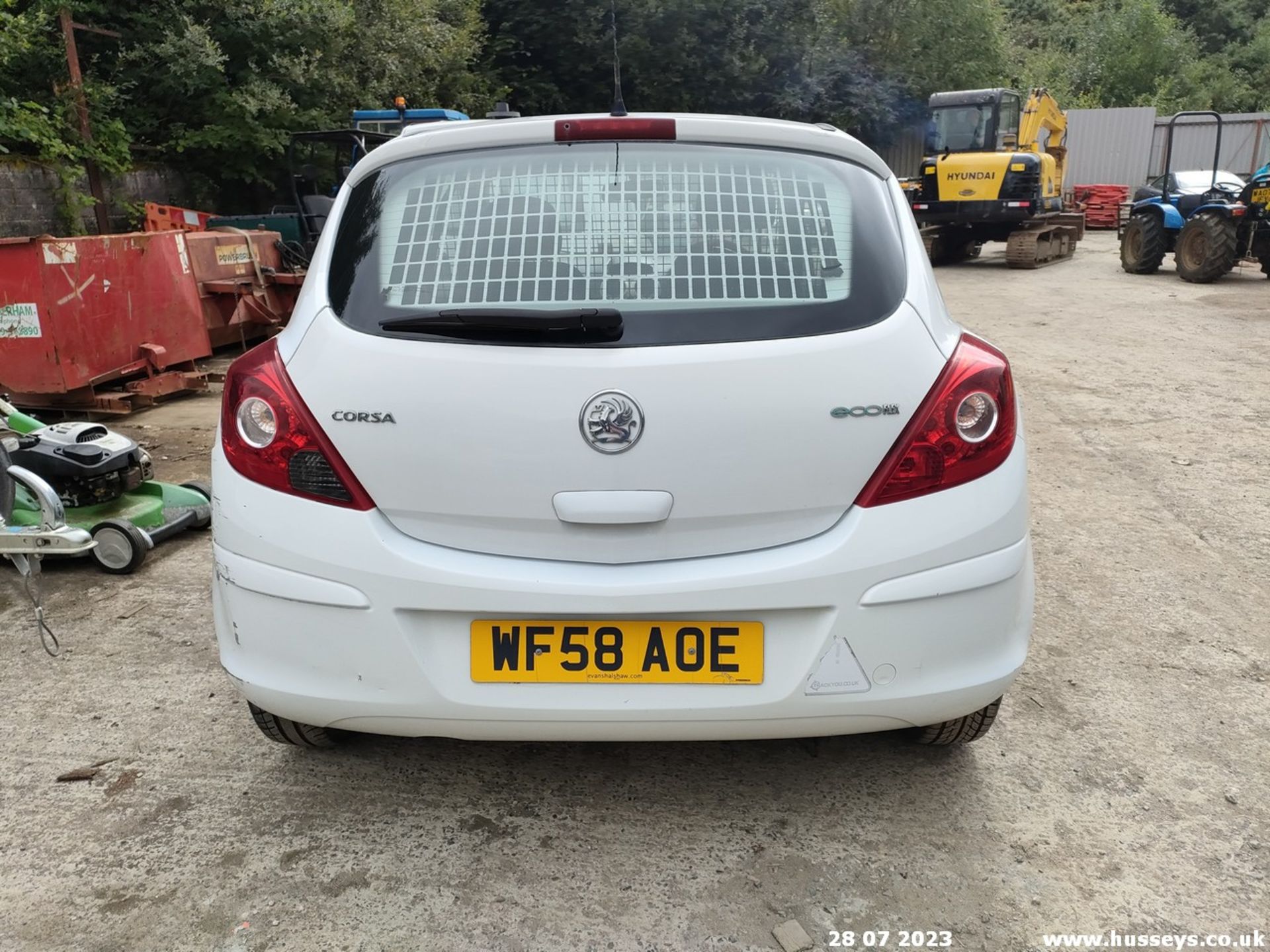 08/58 VAUXHALL CORSA CDTI - 1248cc 3dr Van (White, 61k) - Image 17 of 28