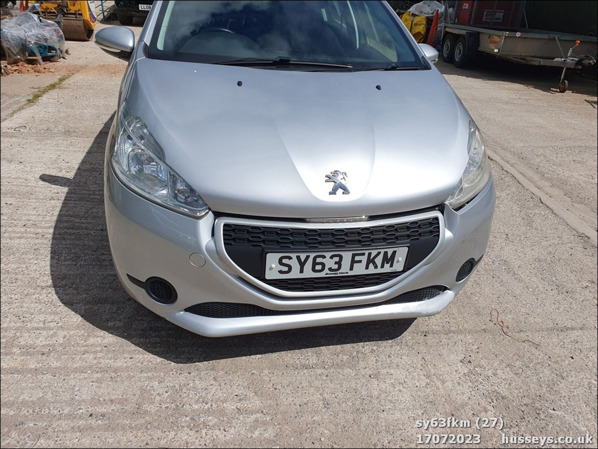 13/63 PEUGEOT 208 ACCESS PLUS - 1199cc 5dr Hatchback (Silver) - Image 28 of 59