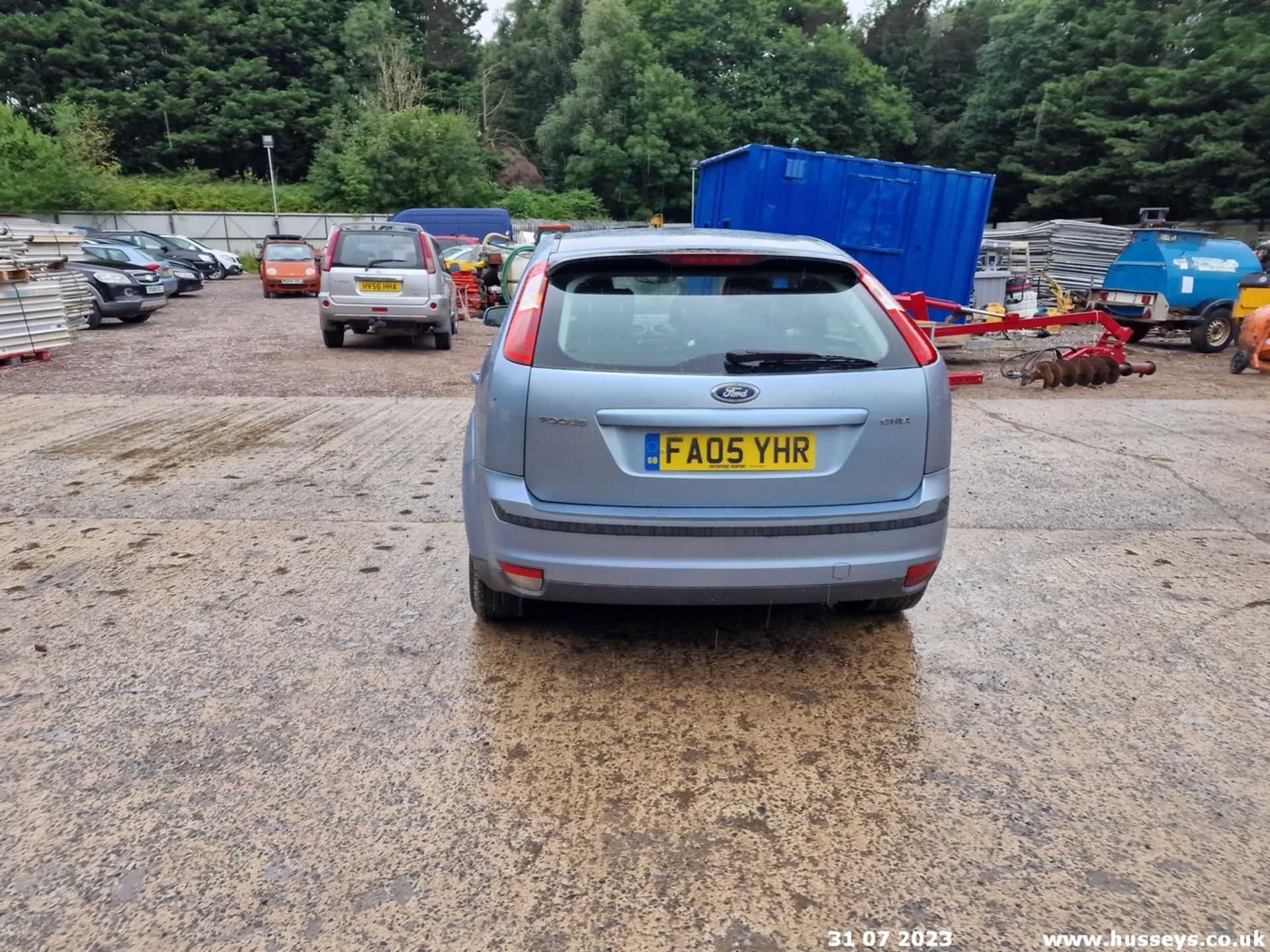 06/05 FORD FOCUS GHIA - 1999cc 5dr Hatchback (Blue, 134k) - Image 16 of 57