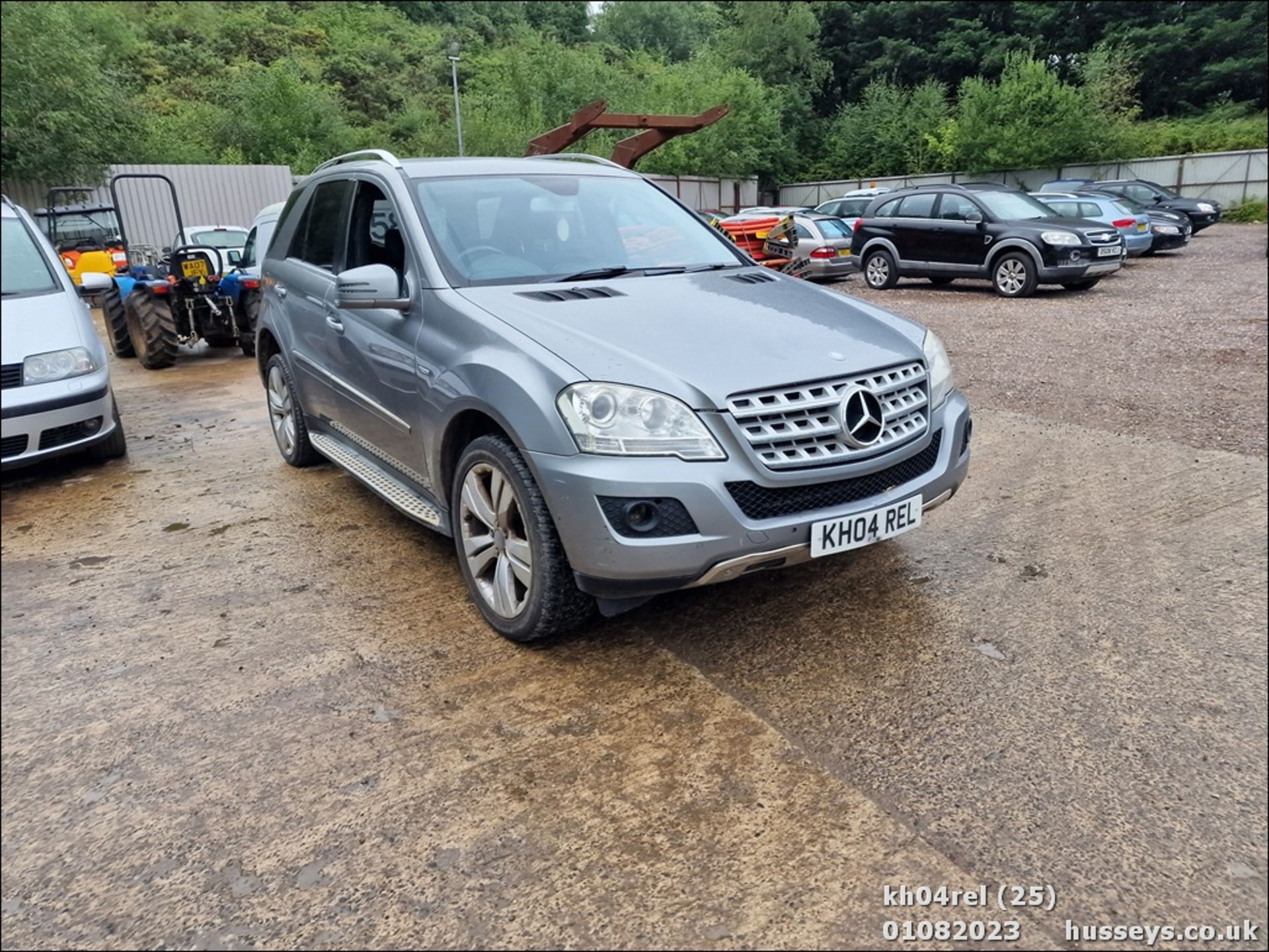 11/04 MERCEDES-BENZ ML300 SPORT CDI BLUE-CY A - 2987cc 5dr Estate (Silver, 160k) - Image 26 of 48