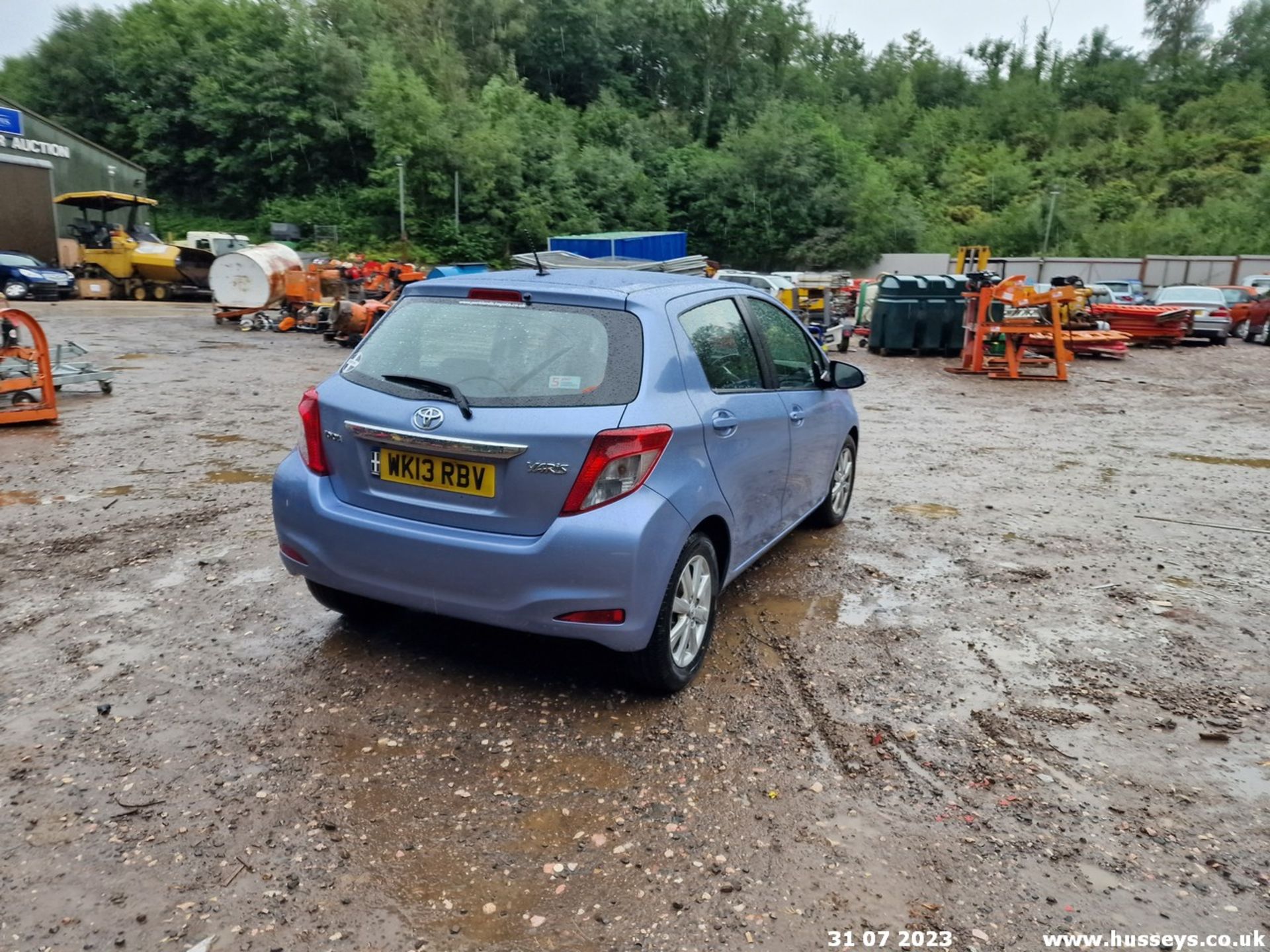 13/13 TOYOTA YARIS TR D-4D - 1364cc 5dr Hatchback (Blue, 86k) - Image 17 of 50