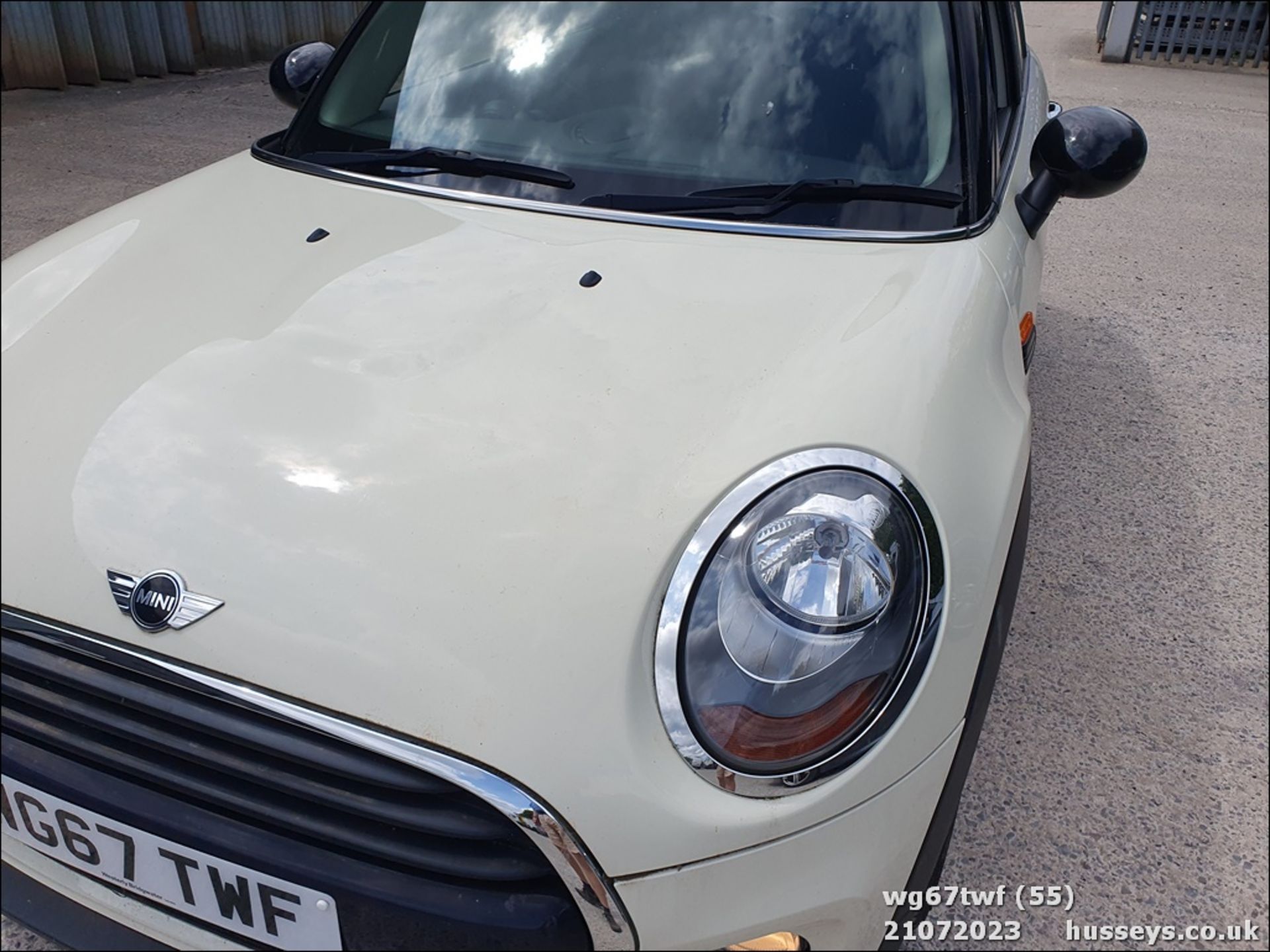 17/67 MINI COOPER AUTO - 1499cc 5dr Hatchback (White, 8k) - Image 55 of 60