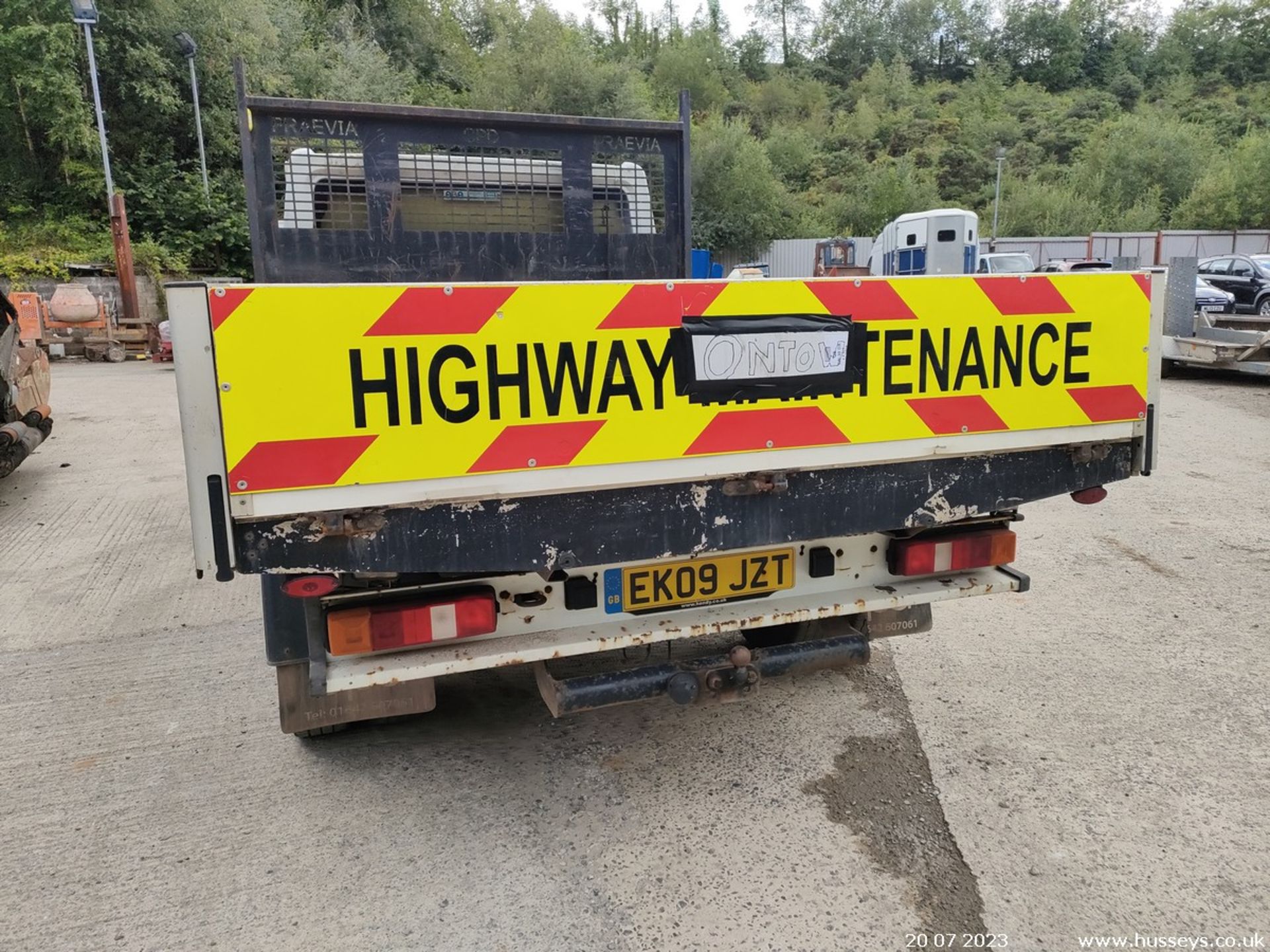 09/09 FORD TRANSIT 140 T350M D/C RWD - 2402cc 4dr (White, 153k) - Image 14 of 29