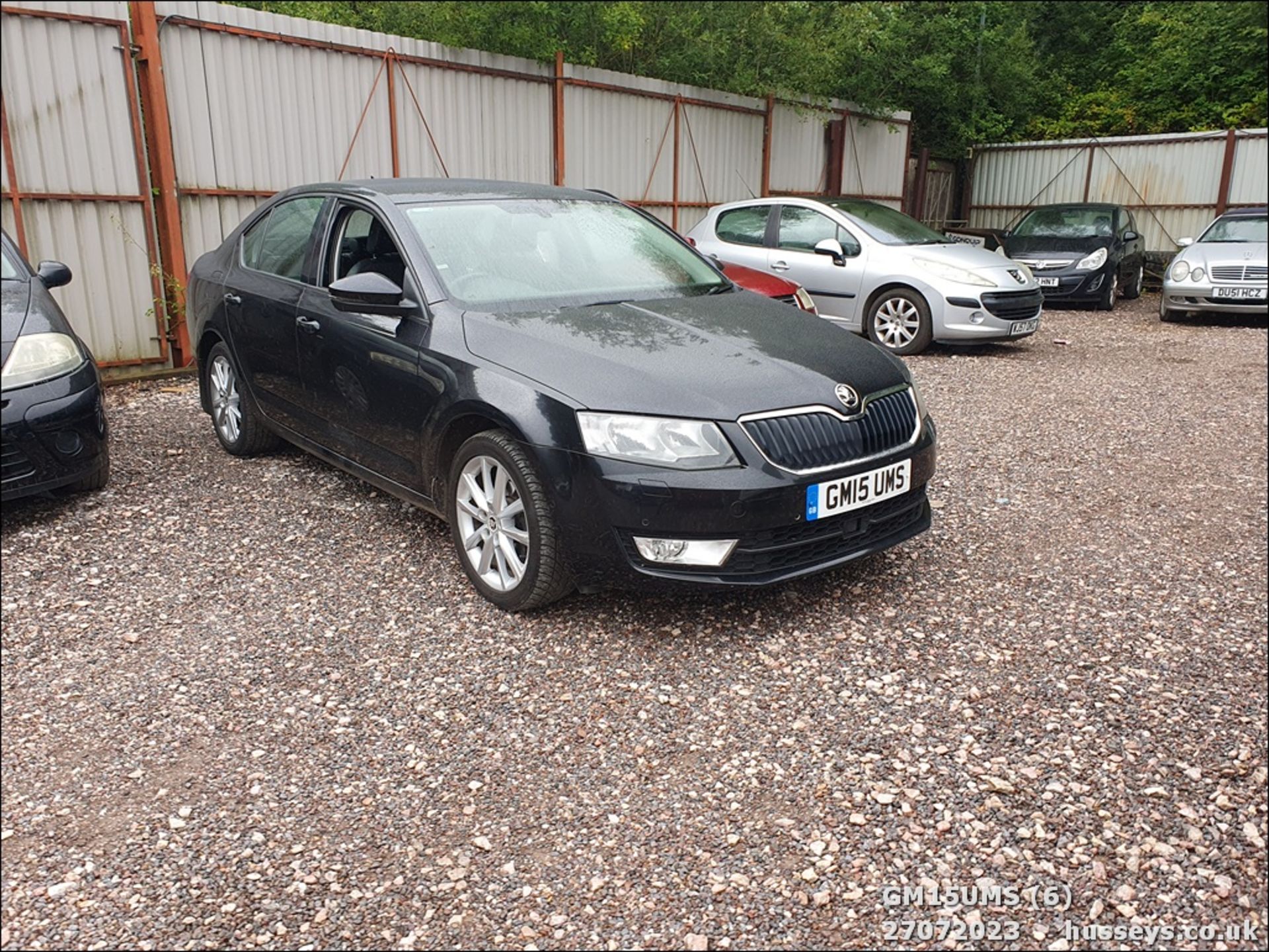 15/15 SKODA OCTAVIA ELEGANCE TDI CR - 1598cc 5dr Hatchback (Black, 108k) - Image 7 of 46