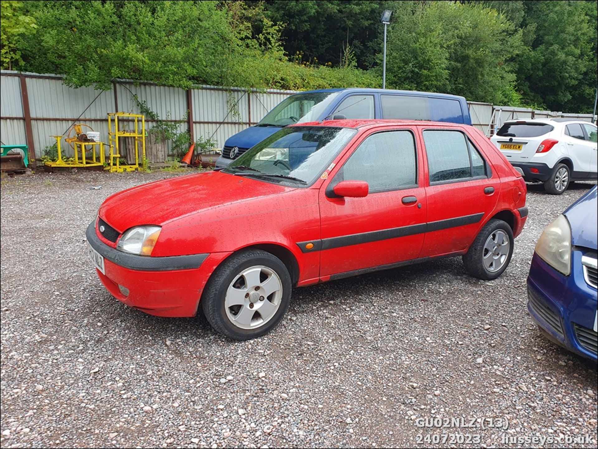 02/02 FORD FIESTA FREESTYLE - 1242cc 3dr Hatchback (Red) - Image 13 of 42
