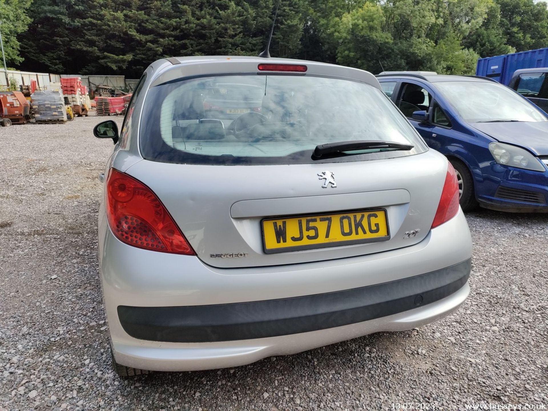 07/57 PEUGEOT 207 SE HDI 90 - 1560cc 5dr Hatchback (Silver, 94k) - Image 16 of 36