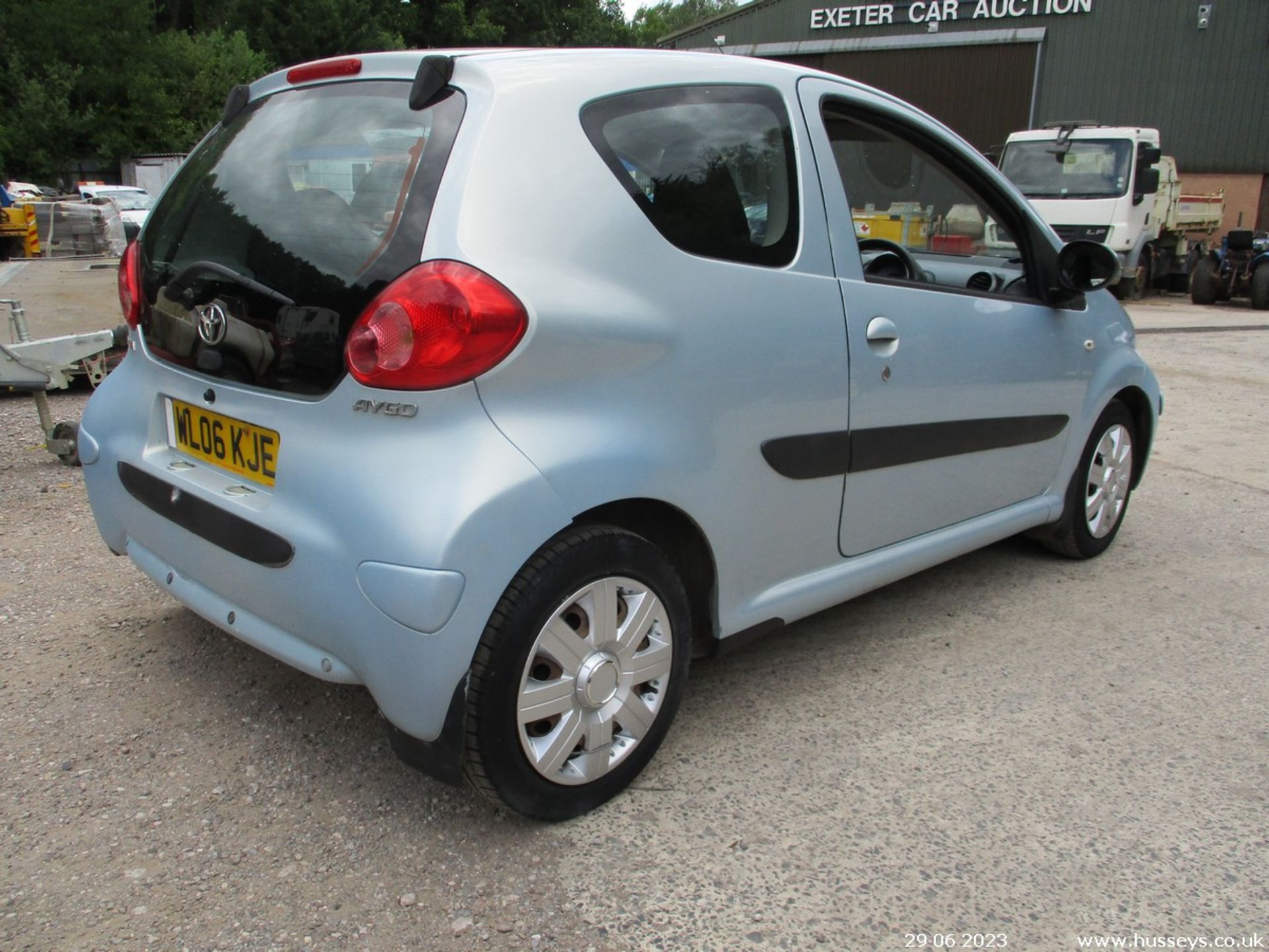 06/06 TOYOTA AYGO+ D-4D - 1364cc 3dr Hatchback (Blue) - Image 12 of 20