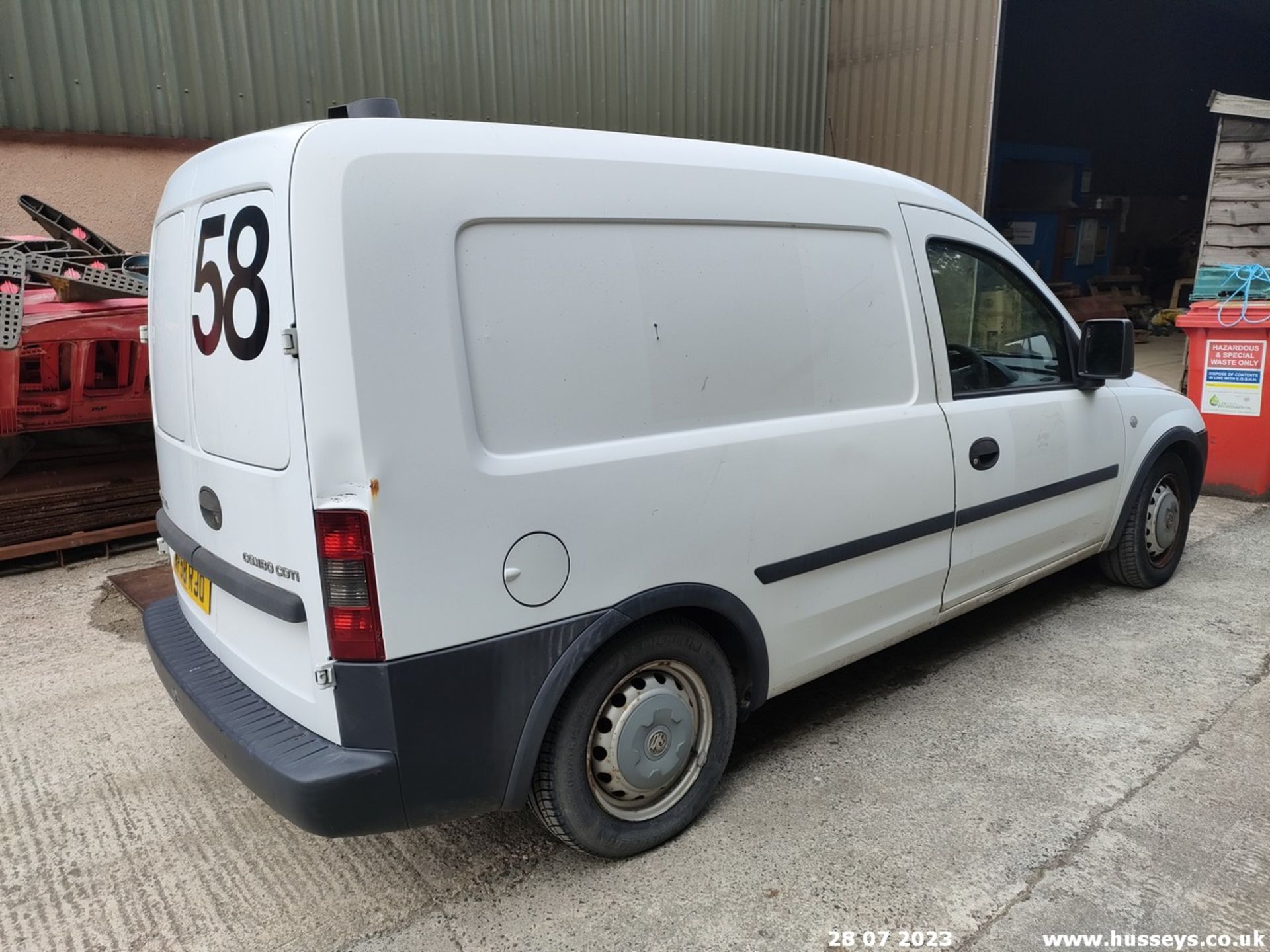 08/58 VAUXHALL COMBO 1700 CDTI - 1248cc 5dr Van (White, 86k) - Image 22 of 32