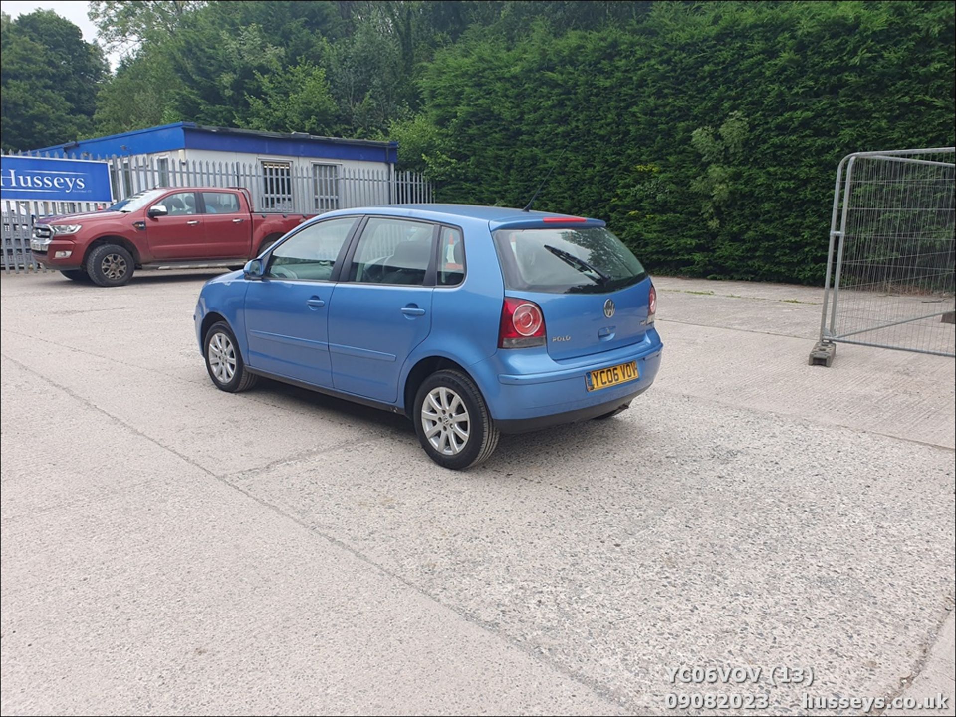 06/06 VOLKSWAGEN POLO SE TDI 80 - 1400cc 5dr Hatchback (Blue, 164k) - Image 14 of 61