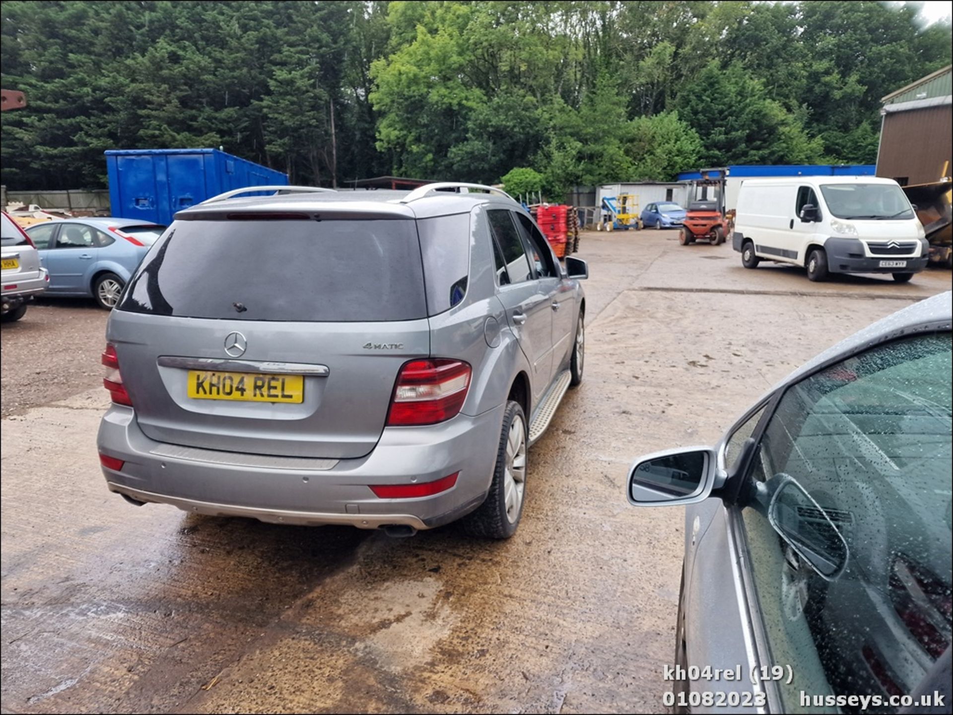 11/04 MERCEDES-BENZ ML300 SPORT CDI BLUE-CY A - 2987cc 5dr Estate (Silver, 160k) - Image 20 of 48