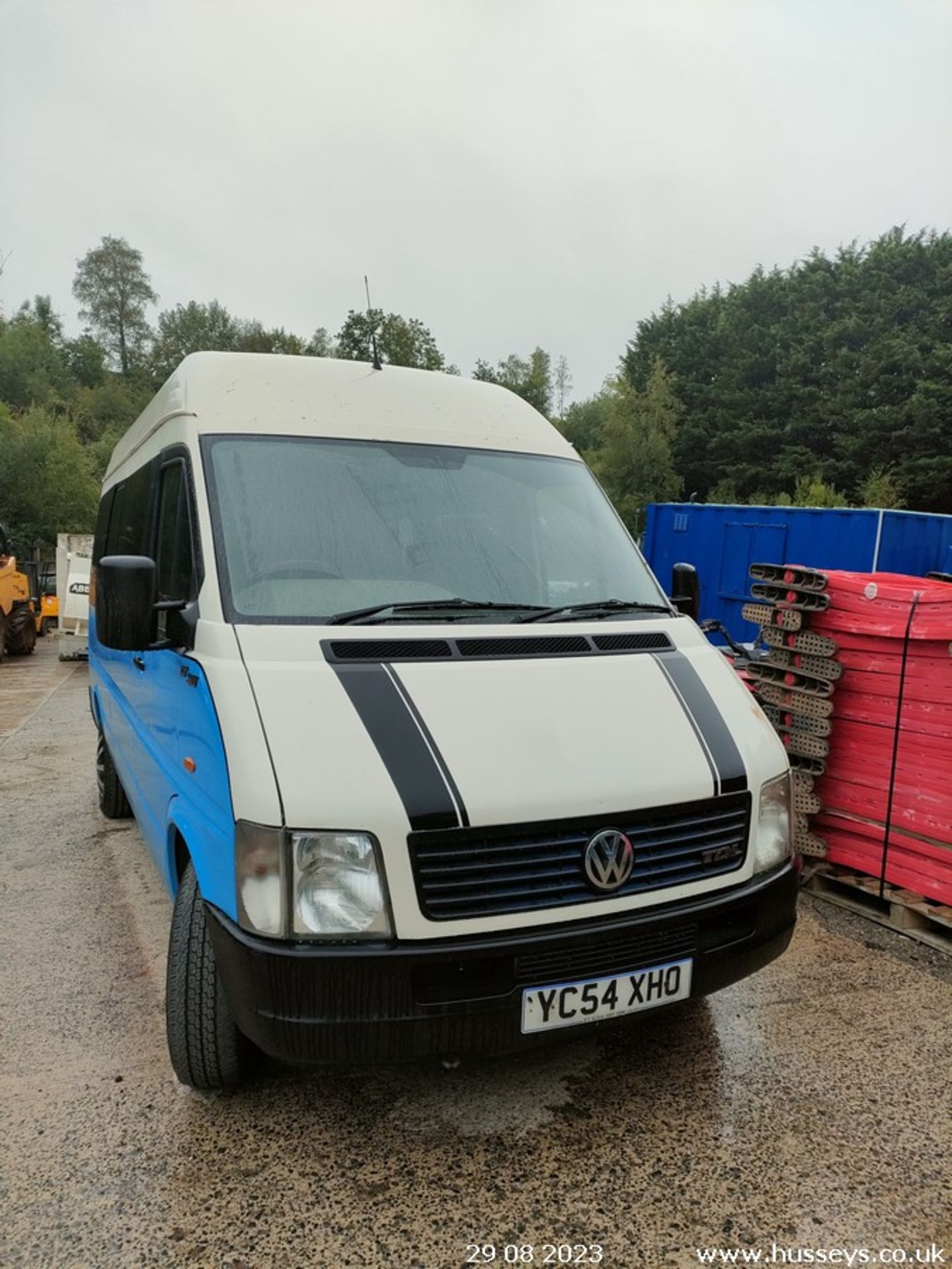 04/54 VOLKSWAGEN LT35 95 TDI MWB - 2461cc 5dr Van (White, 139k) - Image 5 of 37