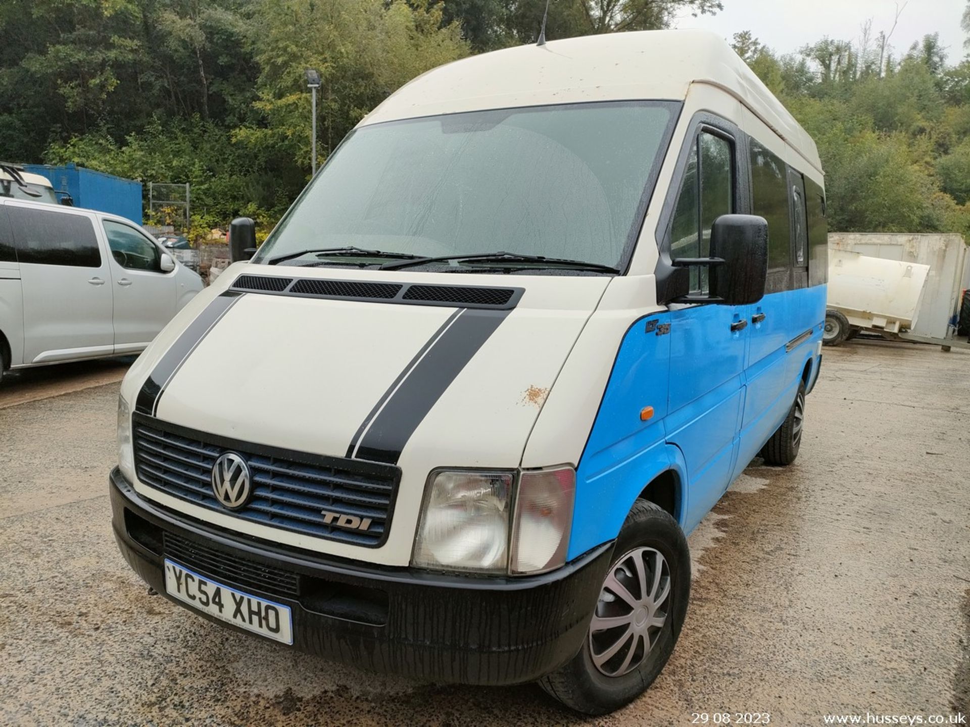 04/54 VOLKSWAGEN LT35 95 TDI MWB - 2461cc 5dr Van (White, 139k) - Image 11 of 37