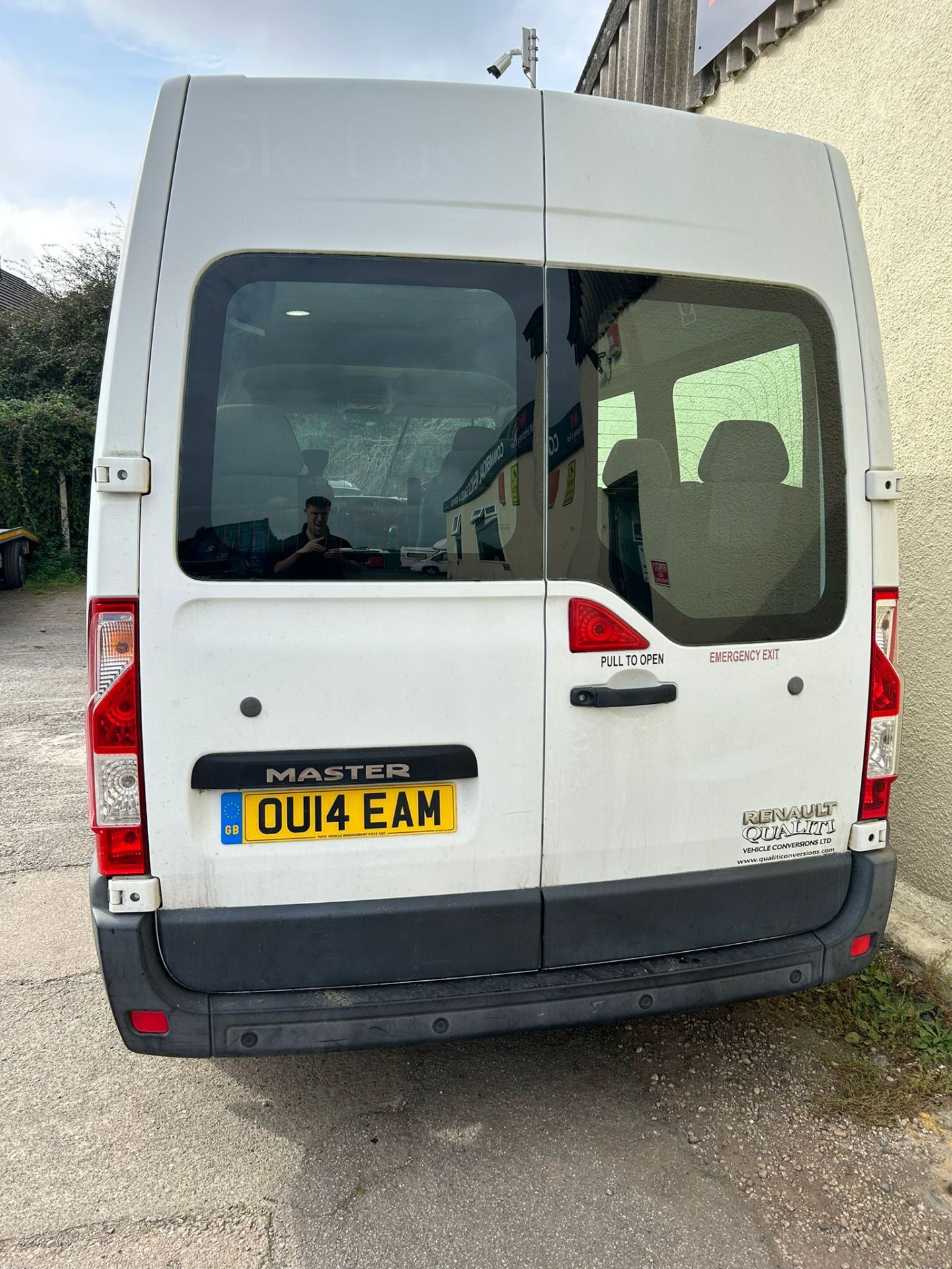 14/14 RENAULT MASTER 10 SEAT MINIBUS - 2299cc Bus (White) - Image 16 of 23