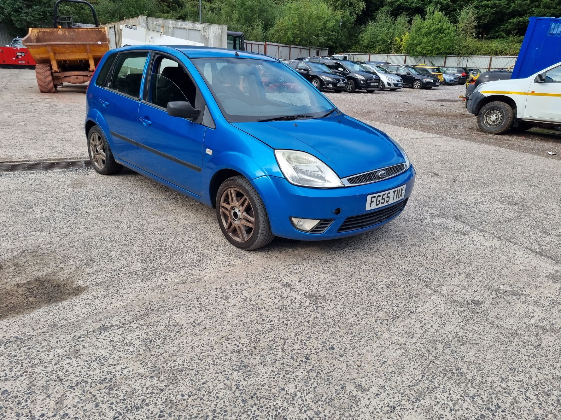 05/55 FORD FIESTA GHIA - 1388cc 5dr Hatchback (Blue) - Image 5 of 64