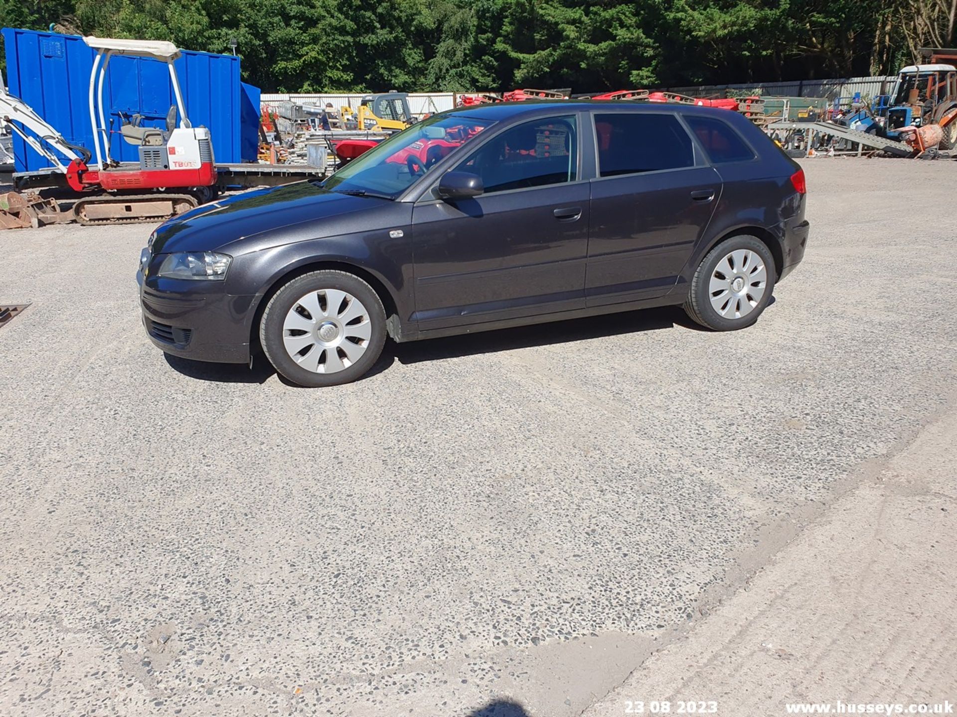 08/08 AUDI A3 E 104 TDI - 1896cc 5dr Hatchback (Grey, 114k) - Image 8 of 47