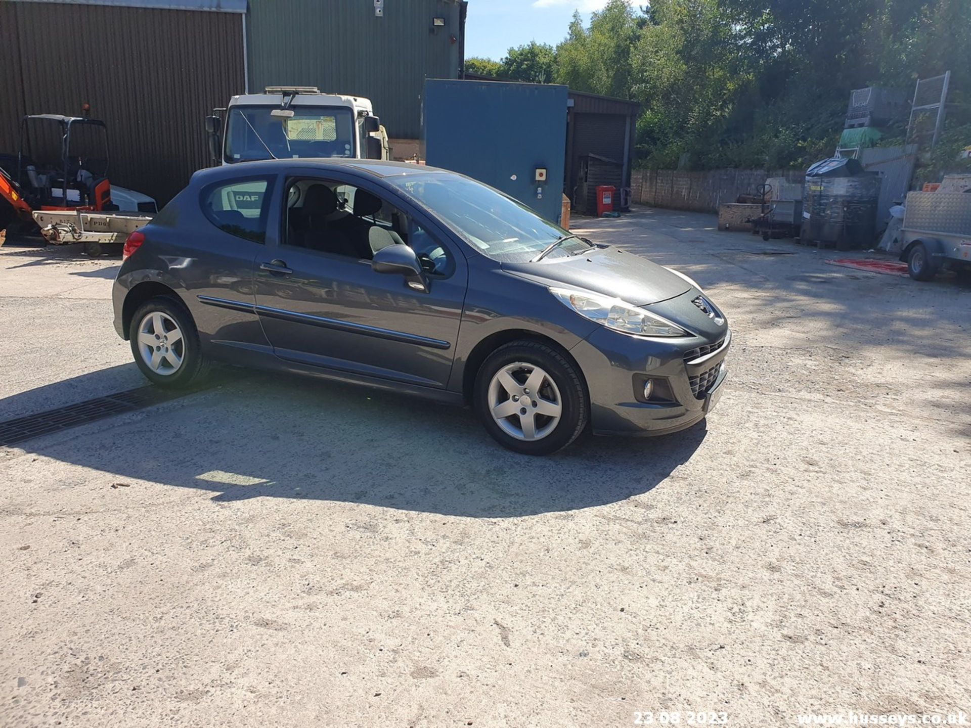 11/11 PEUGEOT 207 ENVY - 1360cc 3dr Hatchback (Grey, 94k) - Image 4 of 51