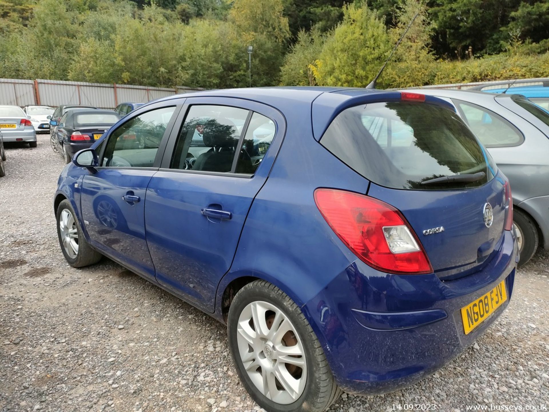 08/08 VAUXHALL CORSA DESIGN - 1364cc 5dr Hatchback (Blue) - Image 12 of 33