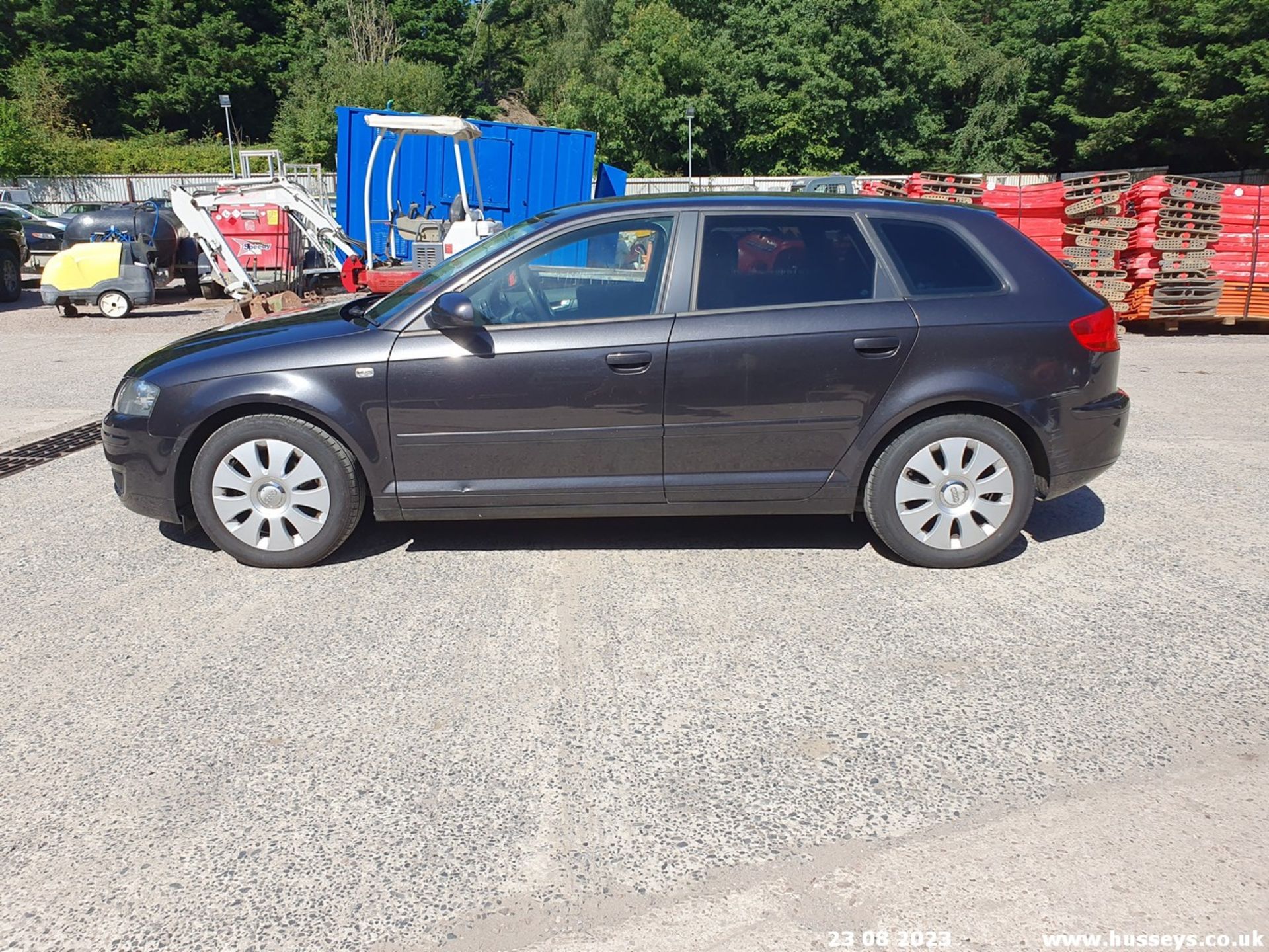 08/08 AUDI A3 E 104 TDI - 1896cc 5dr Hatchback (Grey, 114k) - Image 10 of 47