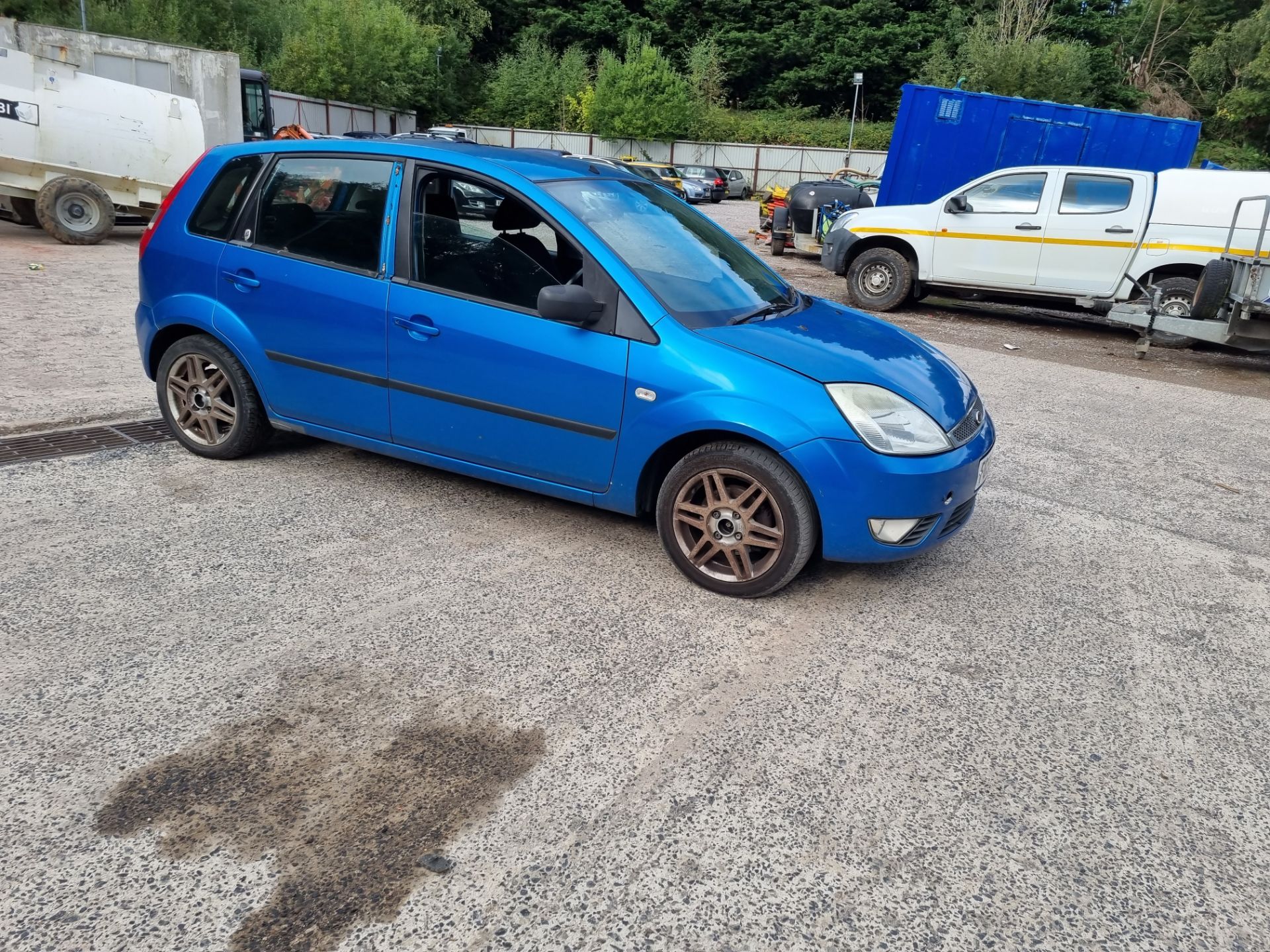 05/55 FORD FIESTA GHIA - 1388cc 5dr Hatchback (Blue) - Image 7 of 64