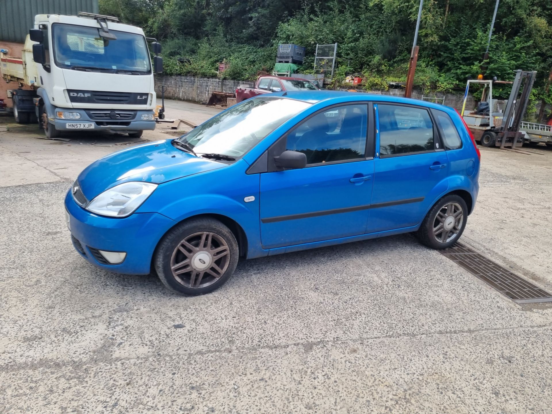 05/55 FORD FIESTA GHIA - 1388cc 5dr Hatchback (Blue) - Image 26 of 64