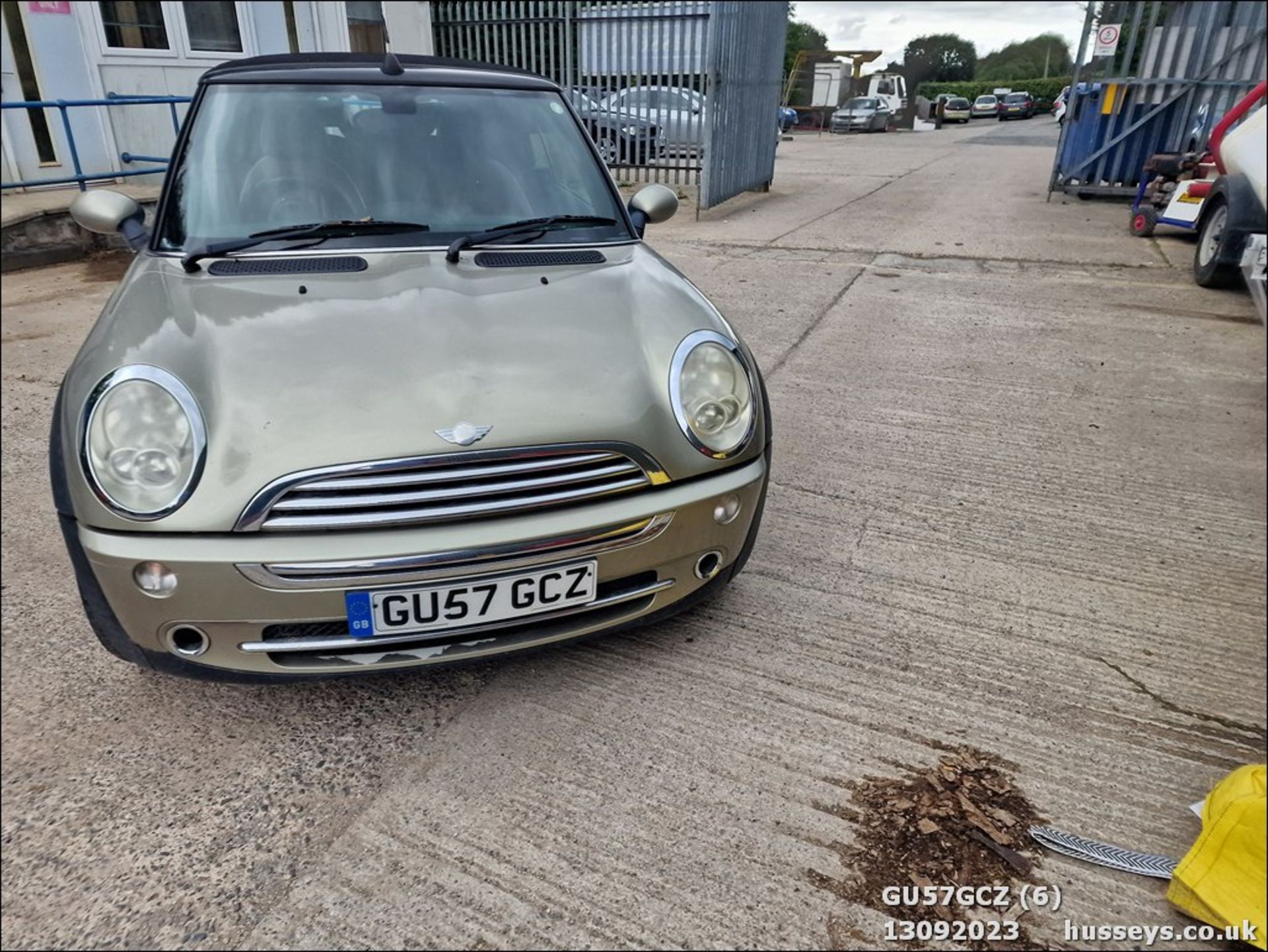 07/57 MINI COOPER SIDEWALK - 1598cc 2dr Convertible (Silver) - Image 7 of 27