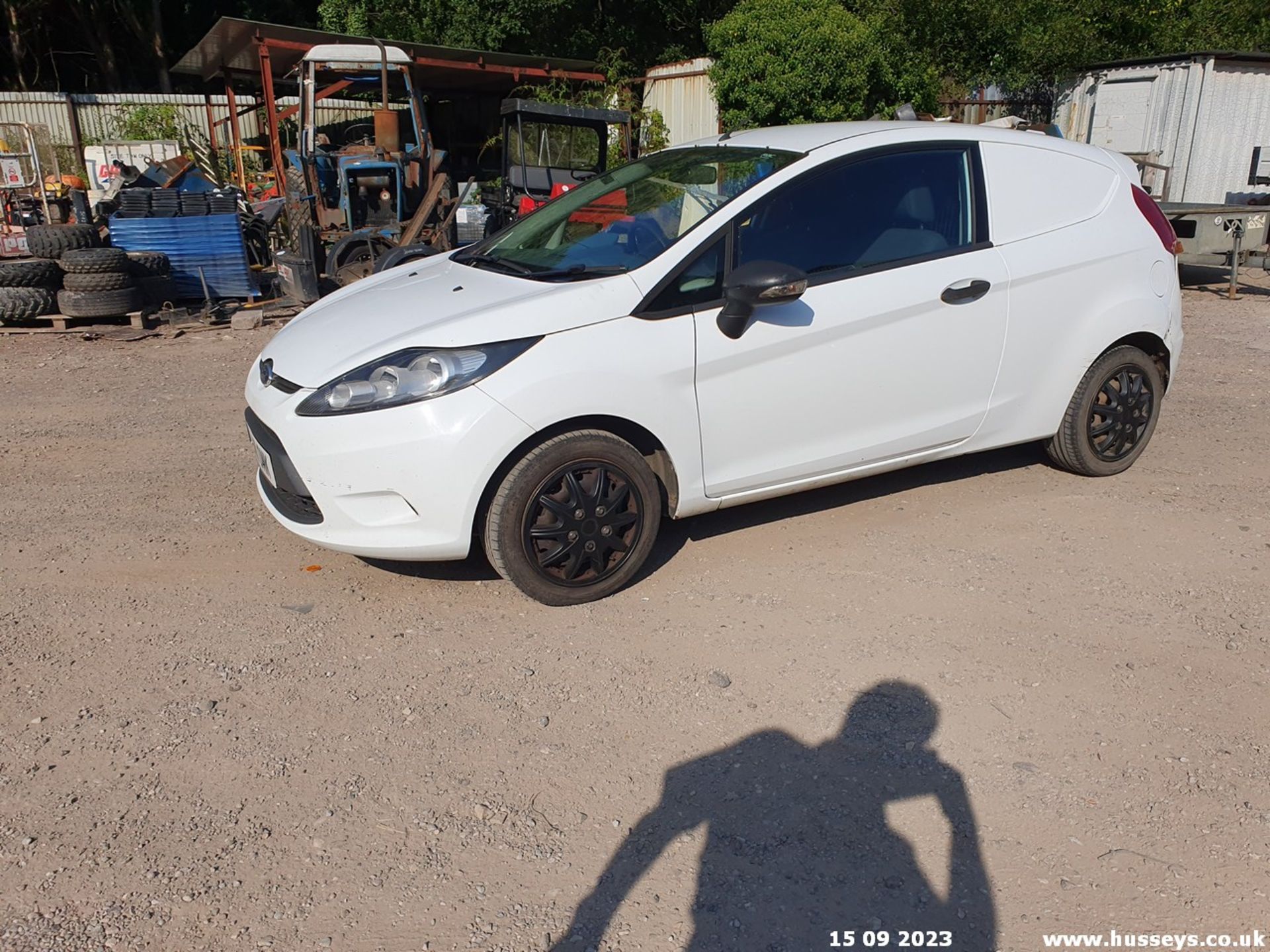 11/11 FORD FIESTA BASE TDCI - 1399cc 3dr Van (White, 231k) - Image 6 of 56