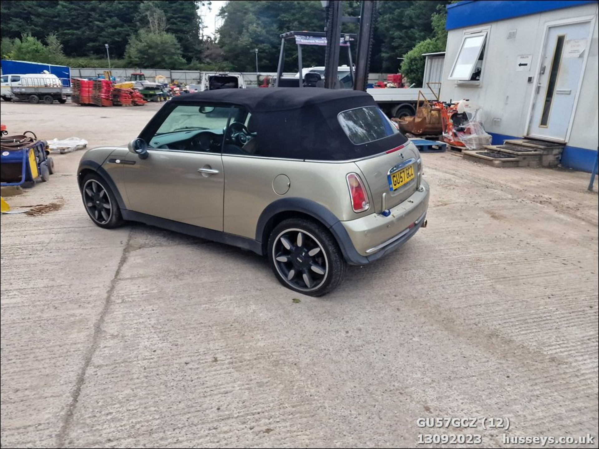 07/57 MINI COOPER SIDEWALK - 1598cc 2dr Convertible (Silver) - Image 14 of 27