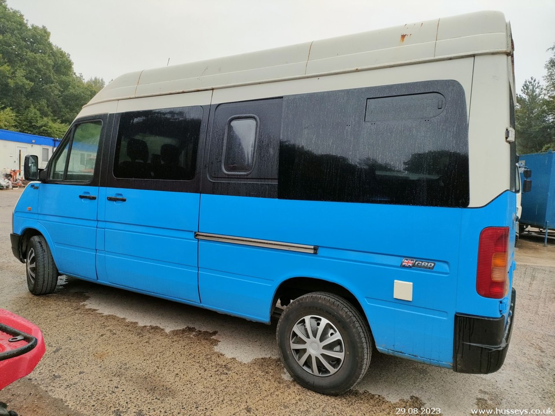 04/54 VOLKSWAGEN LT35 95 TDI MWB - 2461cc 5dr Van (White, 139k) - Image 12 of 37