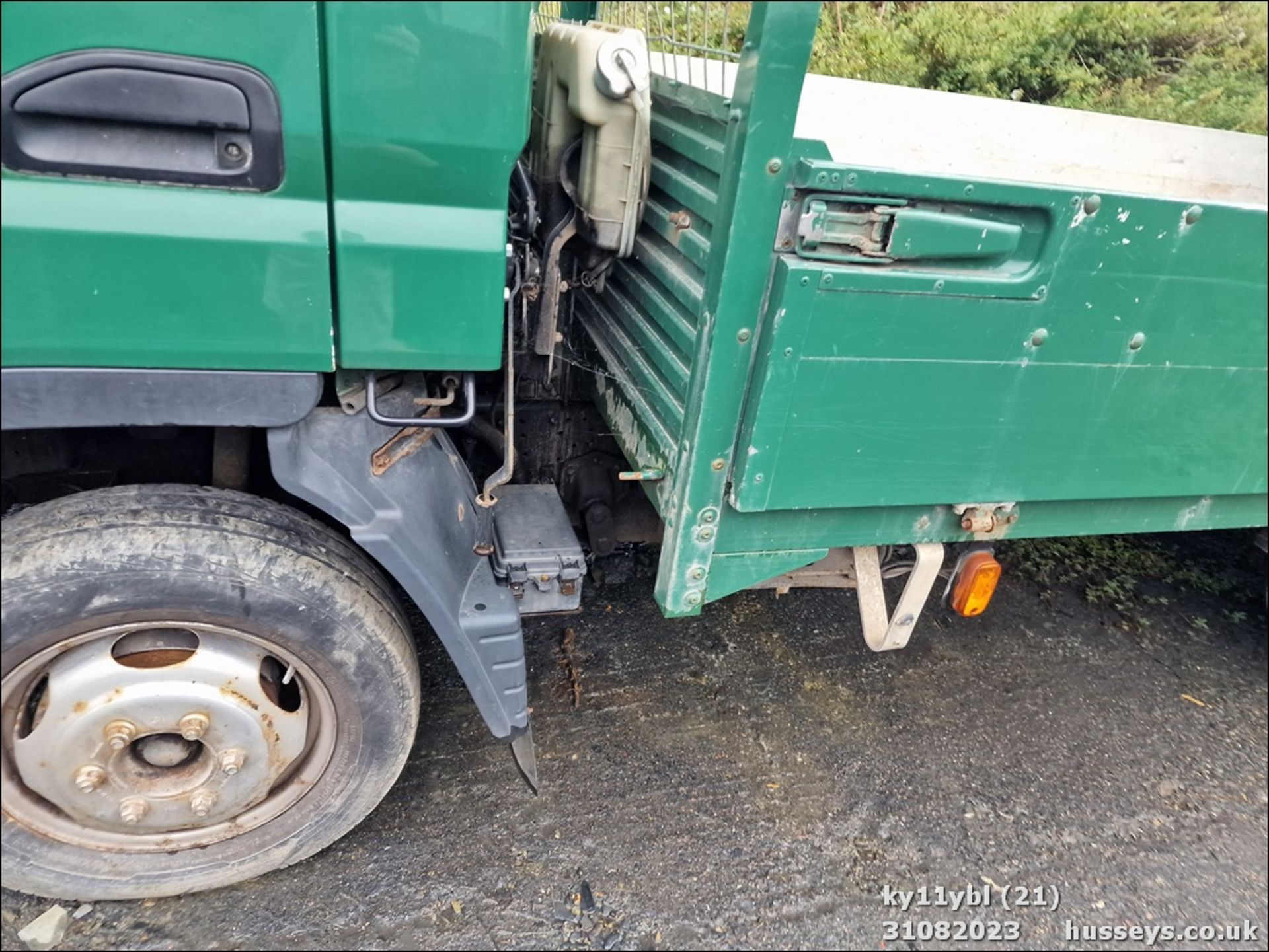 11/11 MITSUBISHI FUSO CANTER 3C13-30 MWB - 2998cc (Green) - Image 22 of 27