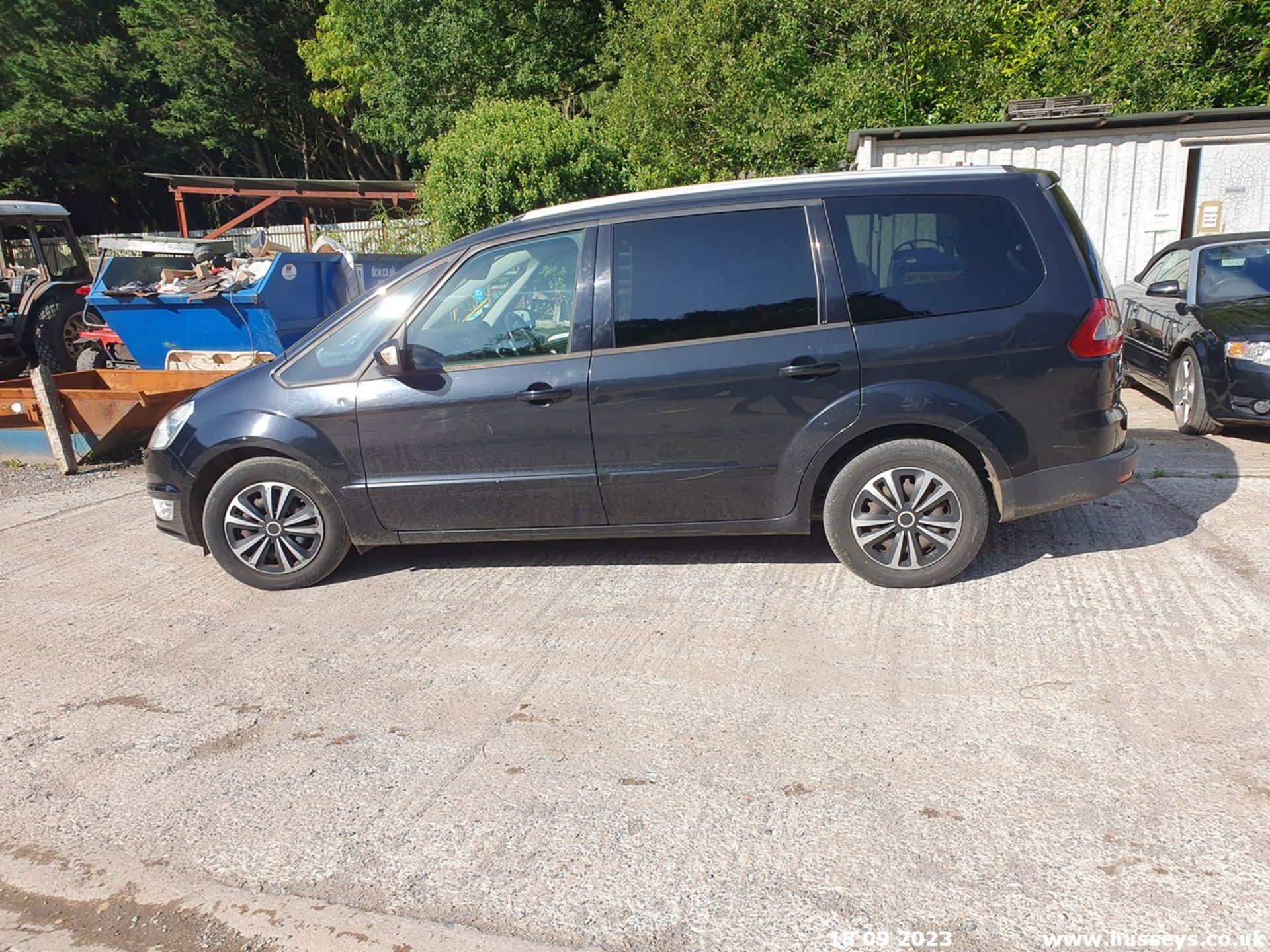 11/61 FORD GALAXY ZETEC TDCI AUTO - 1997cc 5dr MPV (Black, 200k) - Image 11 of 62