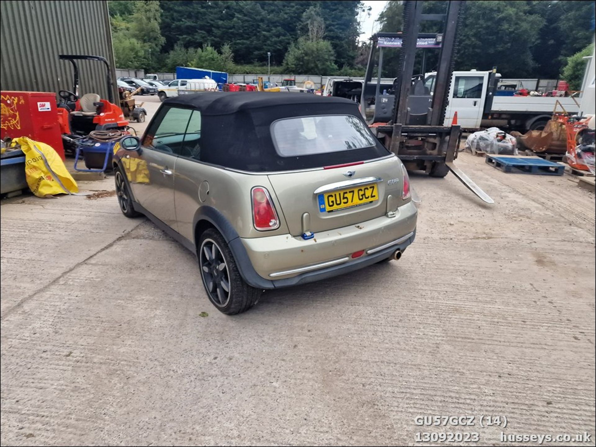 07/57 MINI COOPER SIDEWALK - 1598cc 2dr Convertible (Silver) - Image 15 of 27