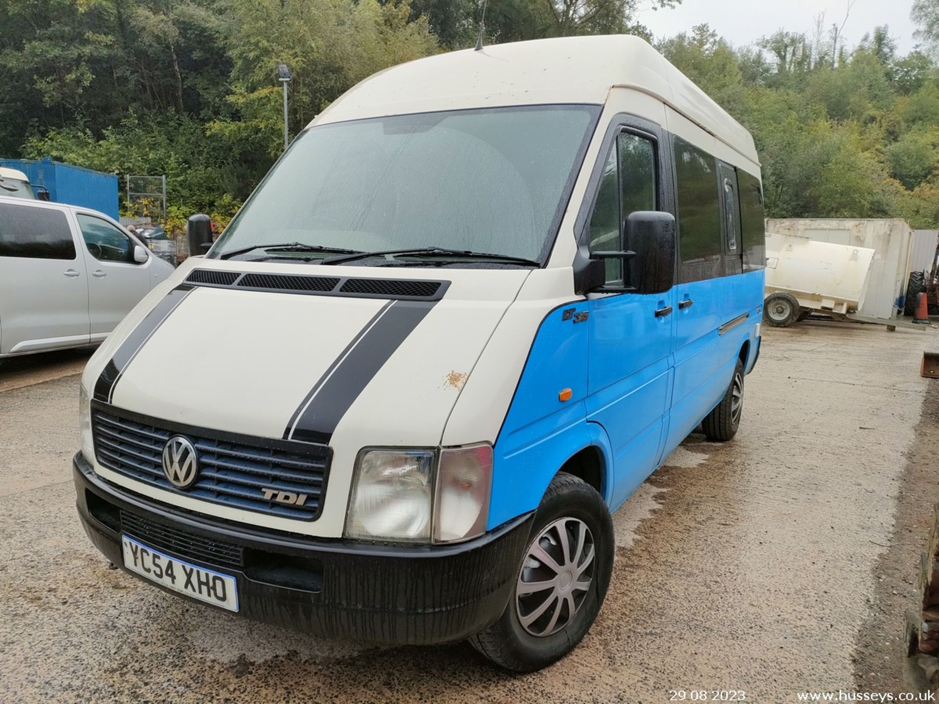 04/54 VOLKSWAGEN LT35 95 TDI MWB - 2461cc 5dr Van (White, 139k) - Image 8 of 37