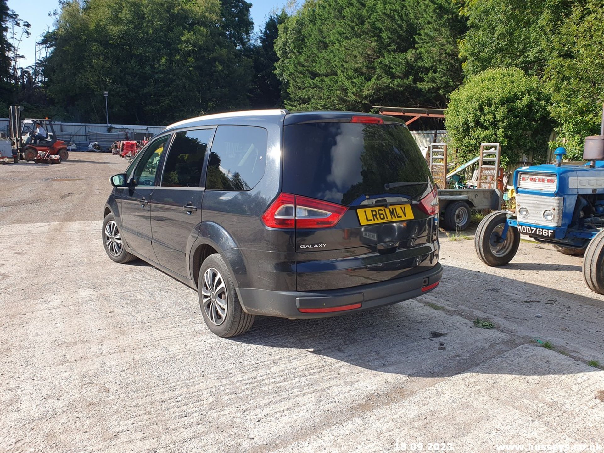 11/61 FORD GALAXY ZETEC TDCI AUTO - 1997cc 5dr MPV (Black, 200k) - Image 16 of 62