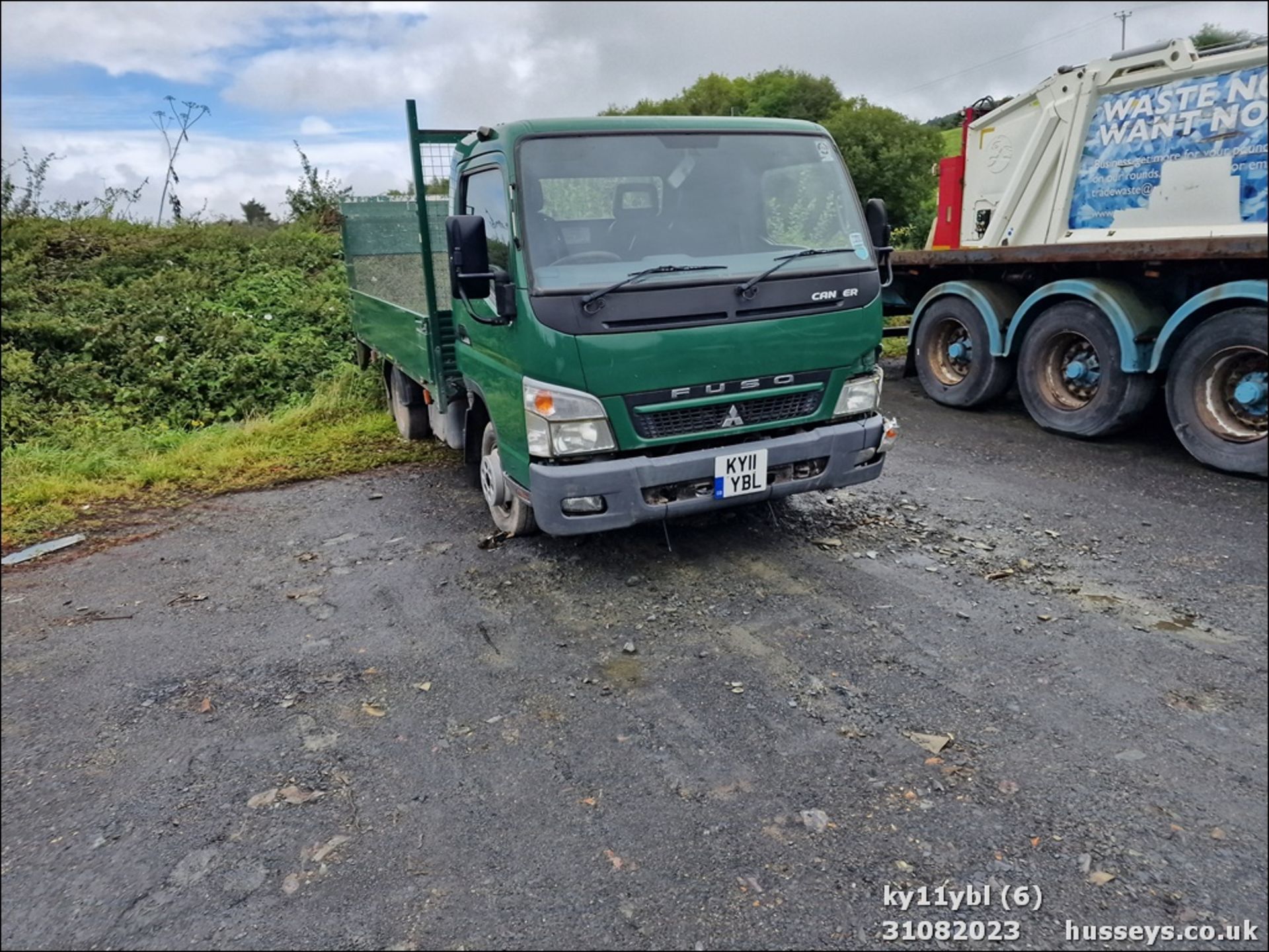 11/11 MITSUBISHI FUSO CANTER 3C13-30 MWB - 2998cc (Green) - Image 7 of 27