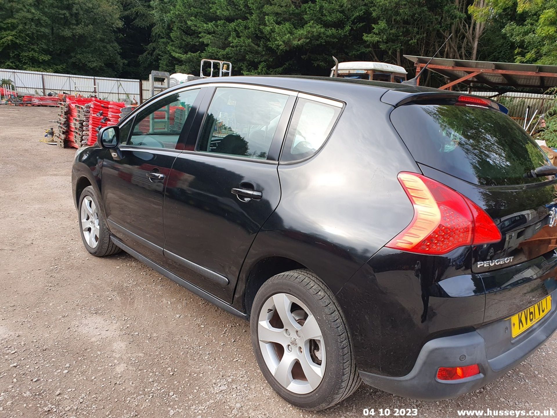 11/61 PEUGEOT 3008 SPORT HDI - 1560cc 5dr Hatchback (Black, 99k) - Image 18 of 47