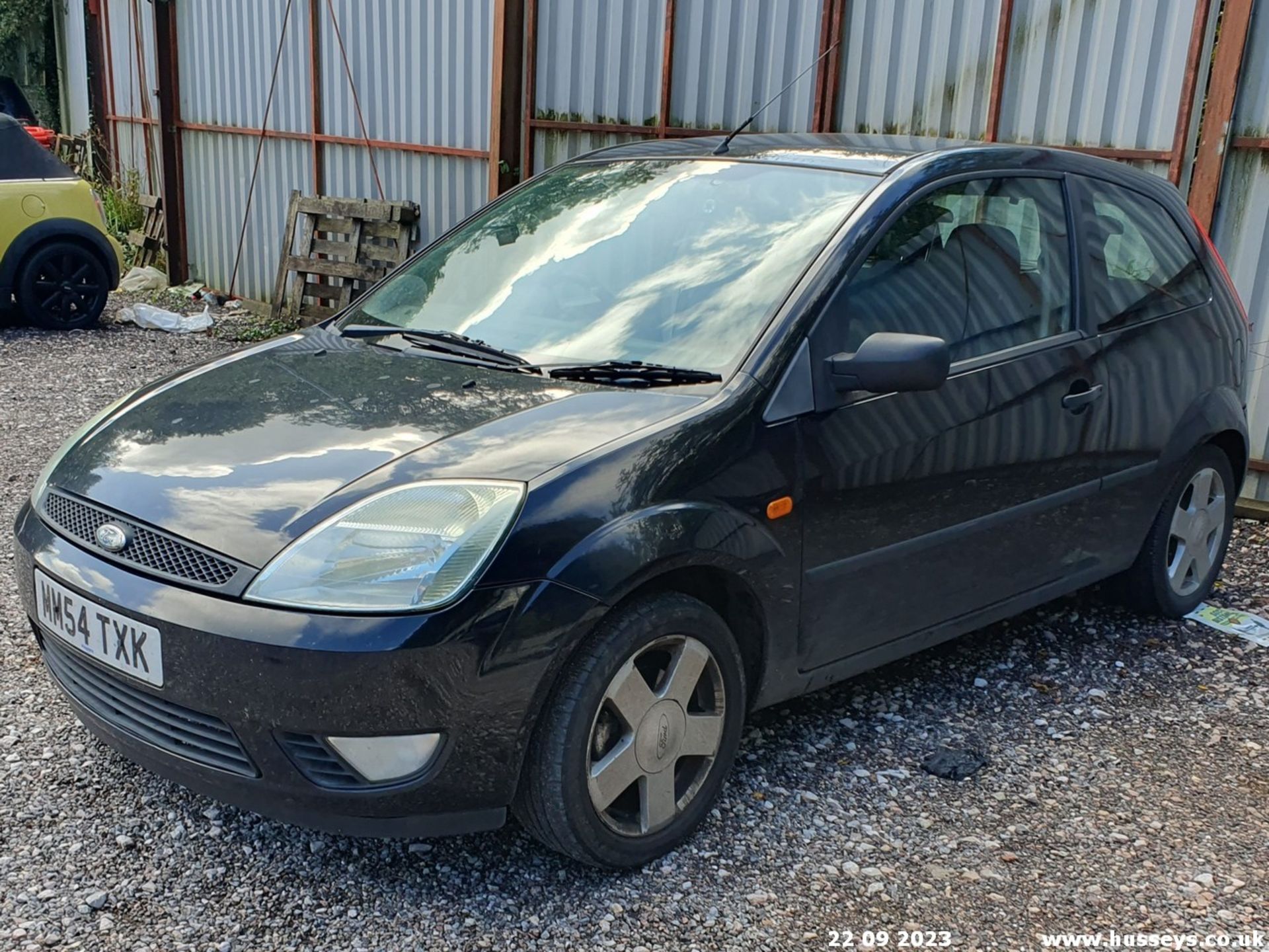 05/54 FORD FIESTA ZETEC - 1388cc 3dr Hatchback (Black)