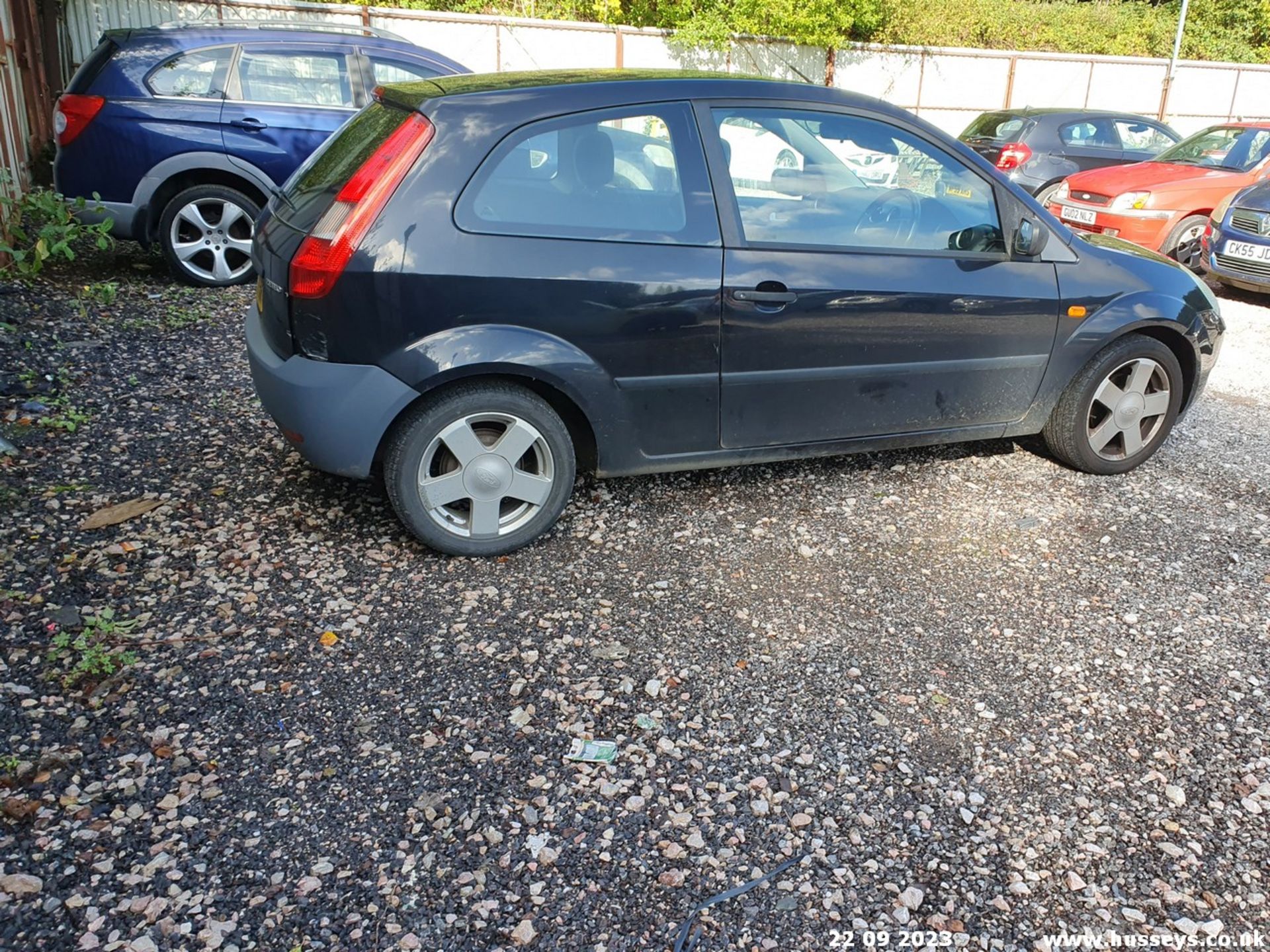 05/54 FORD FIESTA ZETEC - 1388cc 3dr Hatchback (Black) - Image 10 of 45