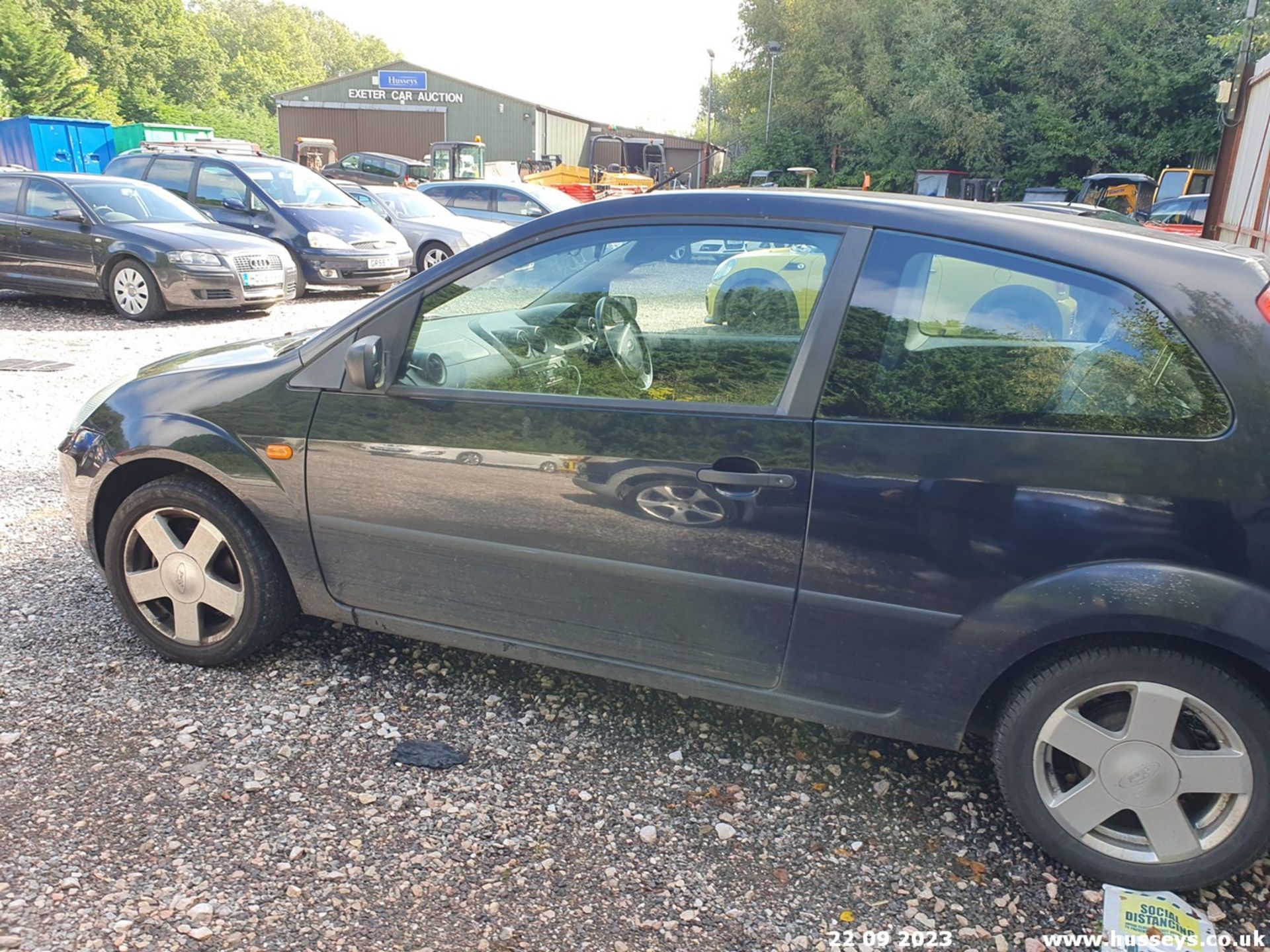 05/54 FORD FIESTA ZETEC - 1388cc 3dr Hatchback (Black) - Image 17 of 45