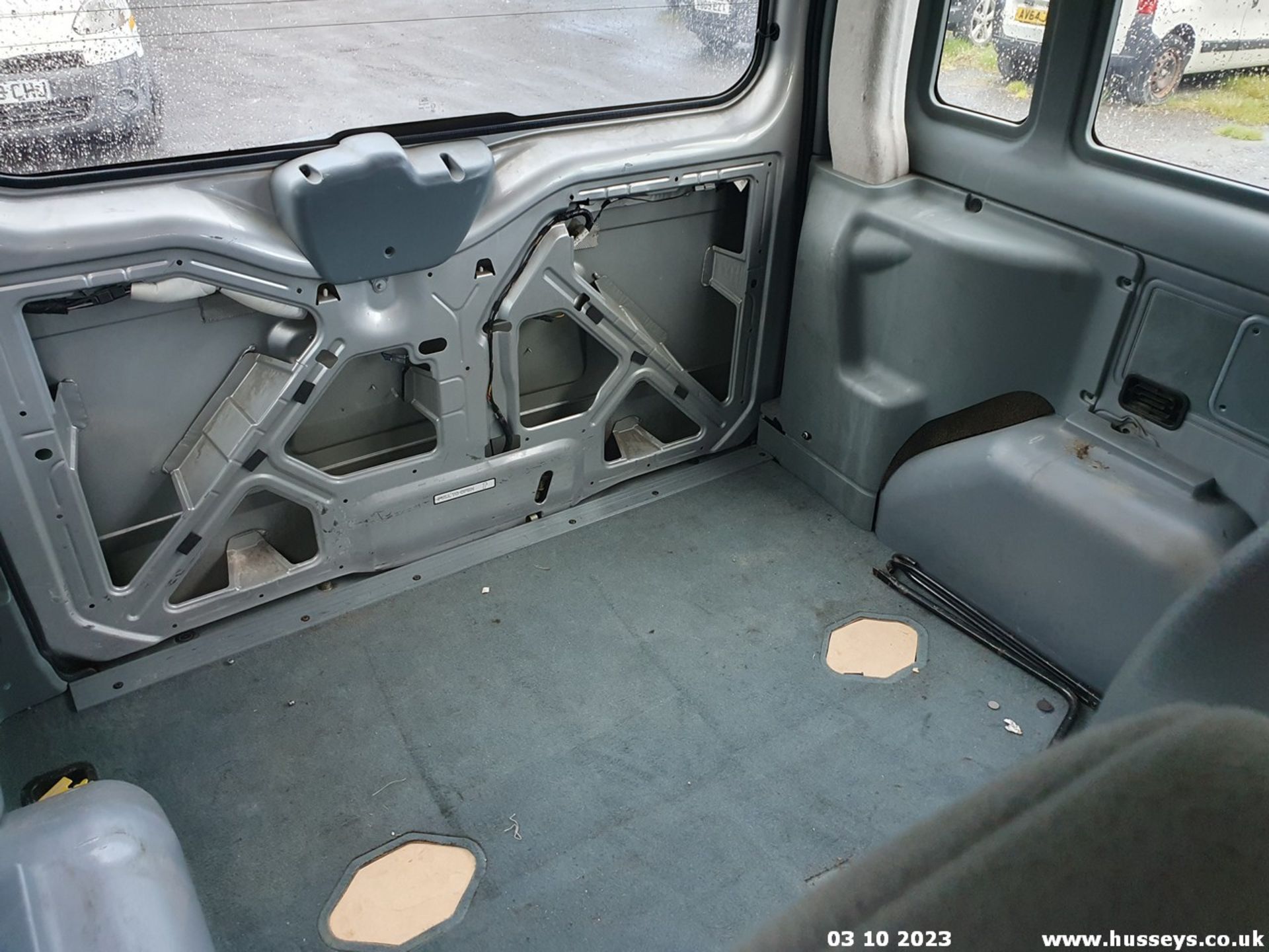 13/62 FORD TRANSIT 125 T280 FWD - 2198cc 5dr MPV (Silver, 146k) - Image 59 of 65